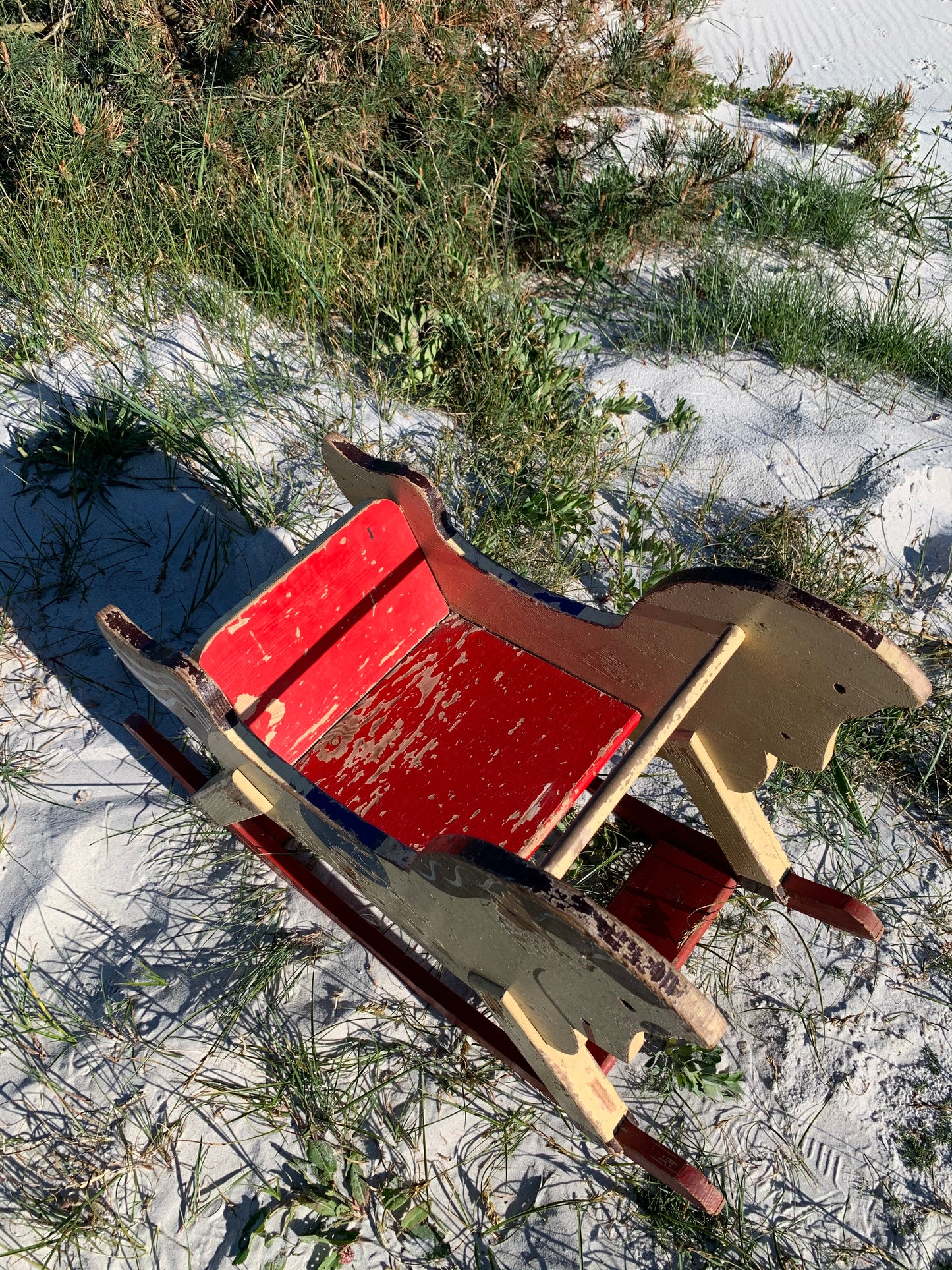 Gammal gunghäst med mycket vacker patina