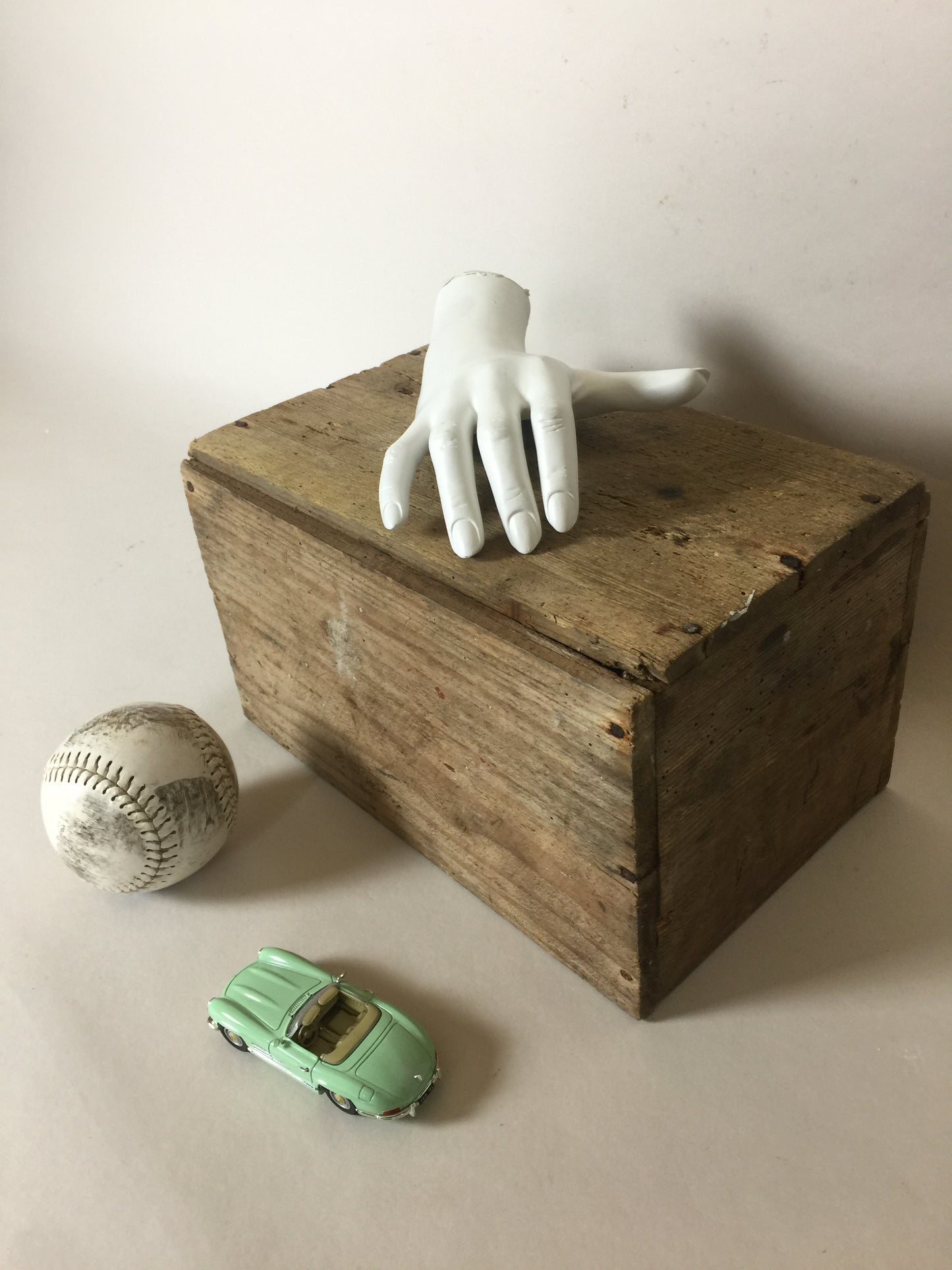 Hand med fina detaljer