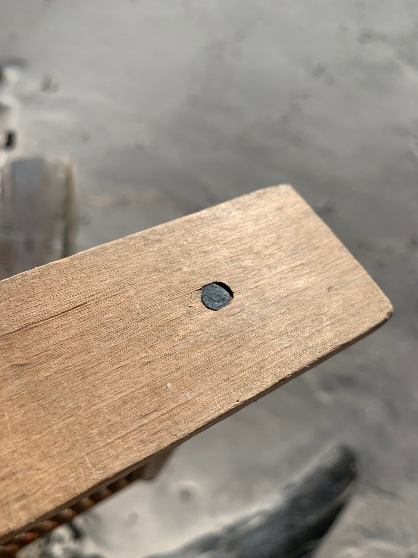 Vacker gammal kulram med vacker patina