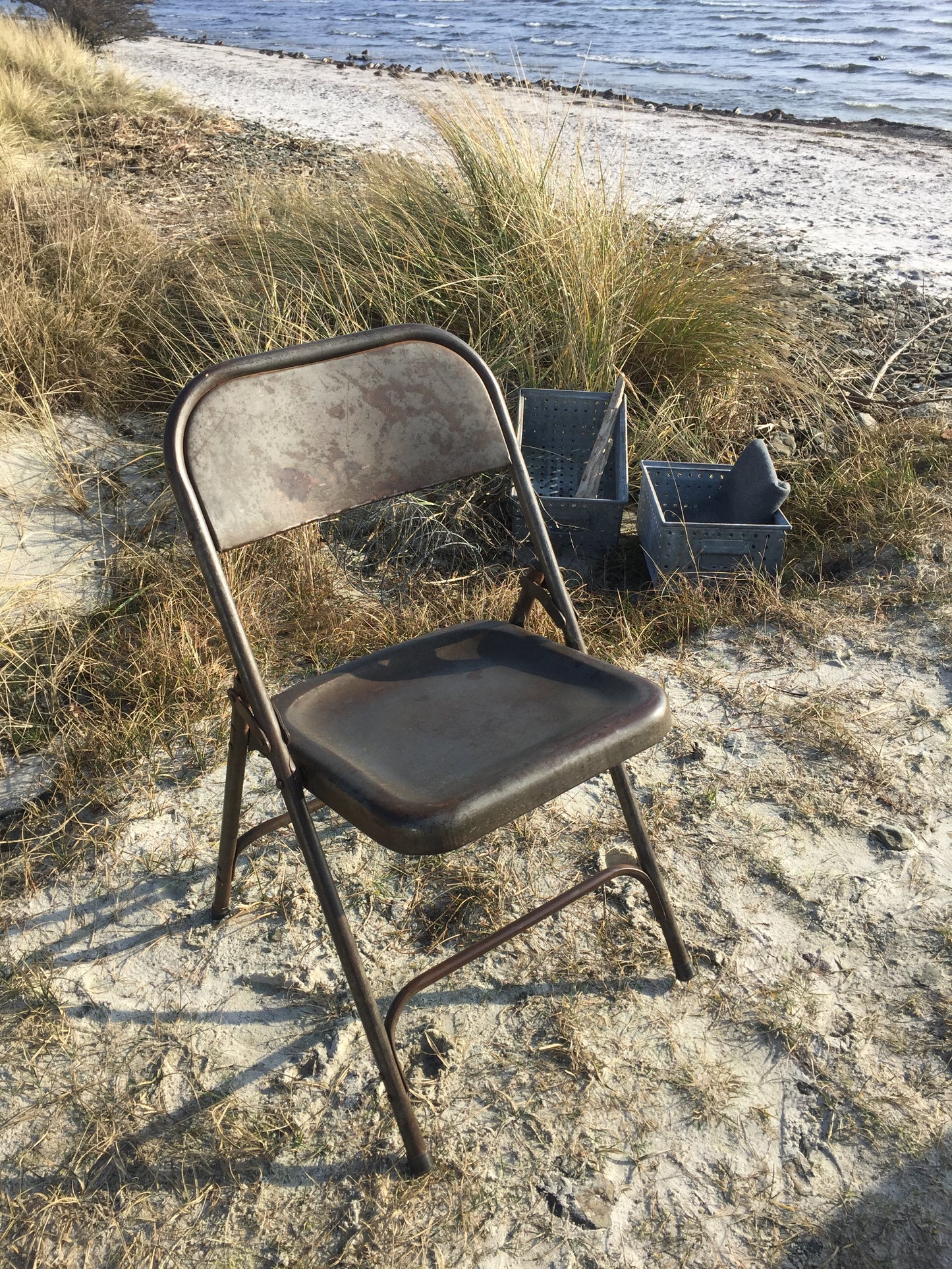 Rå och vacker cargo fällstol i metall (Priset är per styck)
