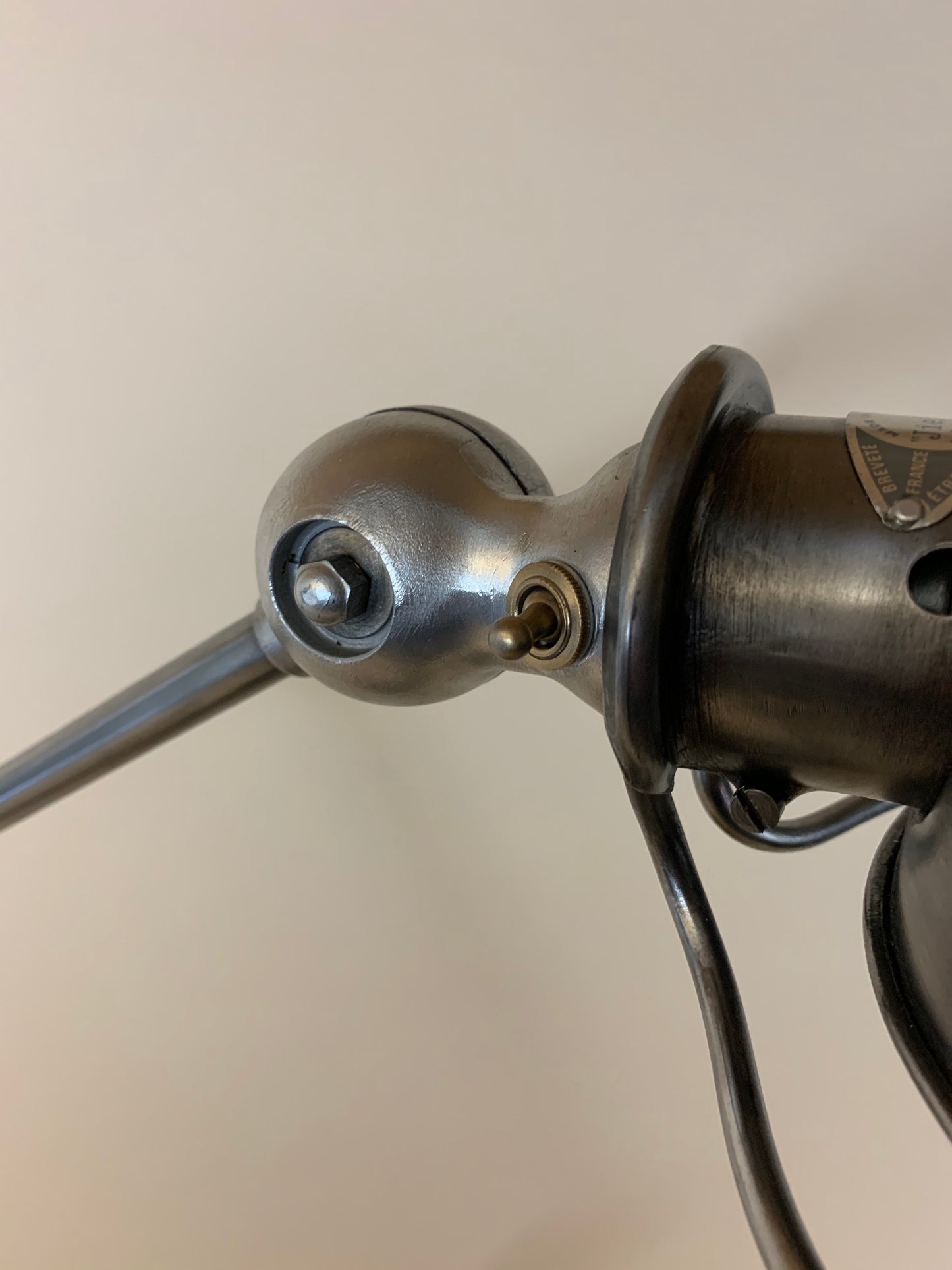 Jieldé bordslampa med två armben och strömbrytare