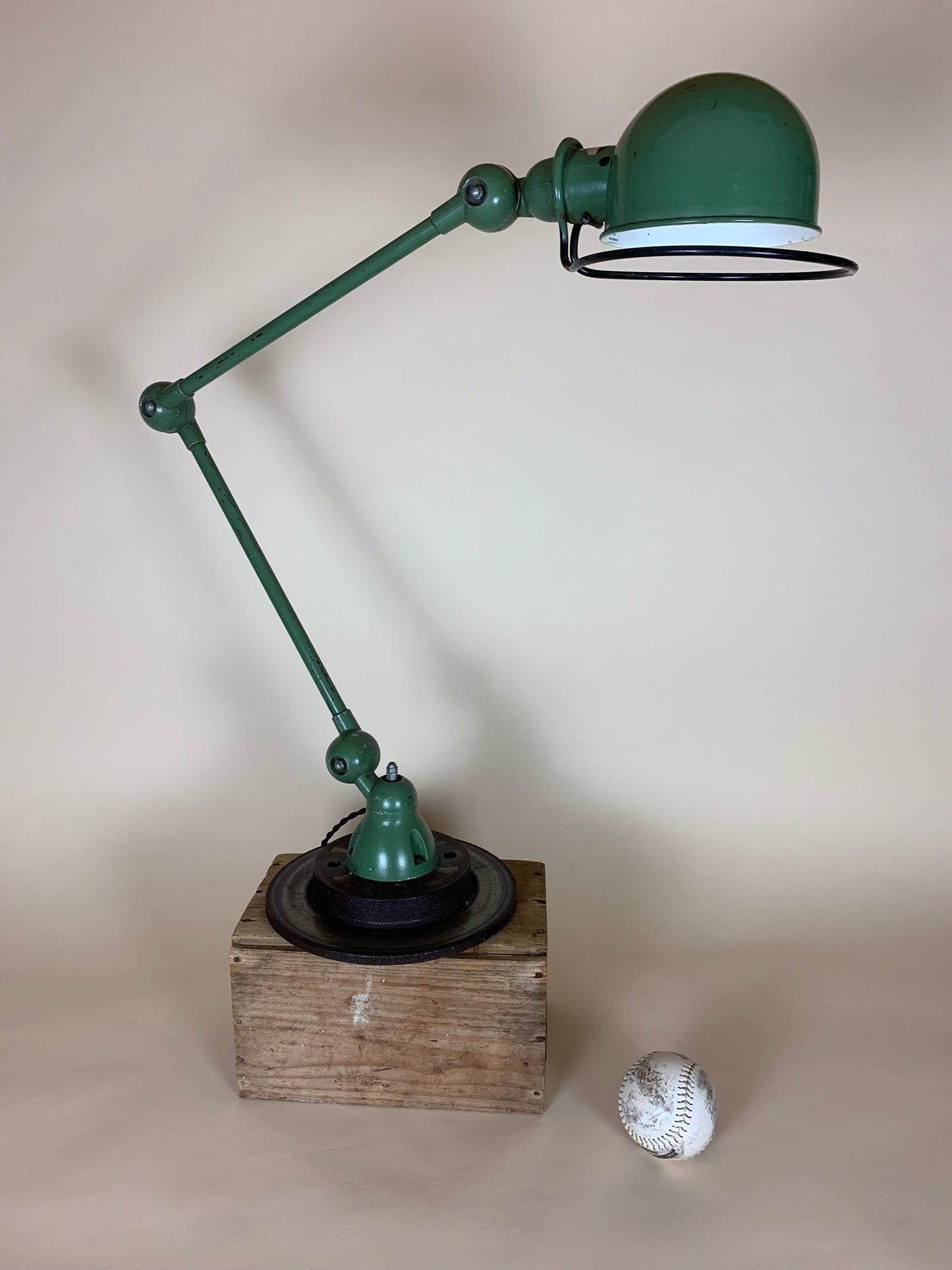 Jieldé lampa i grönt för vägg eller bord