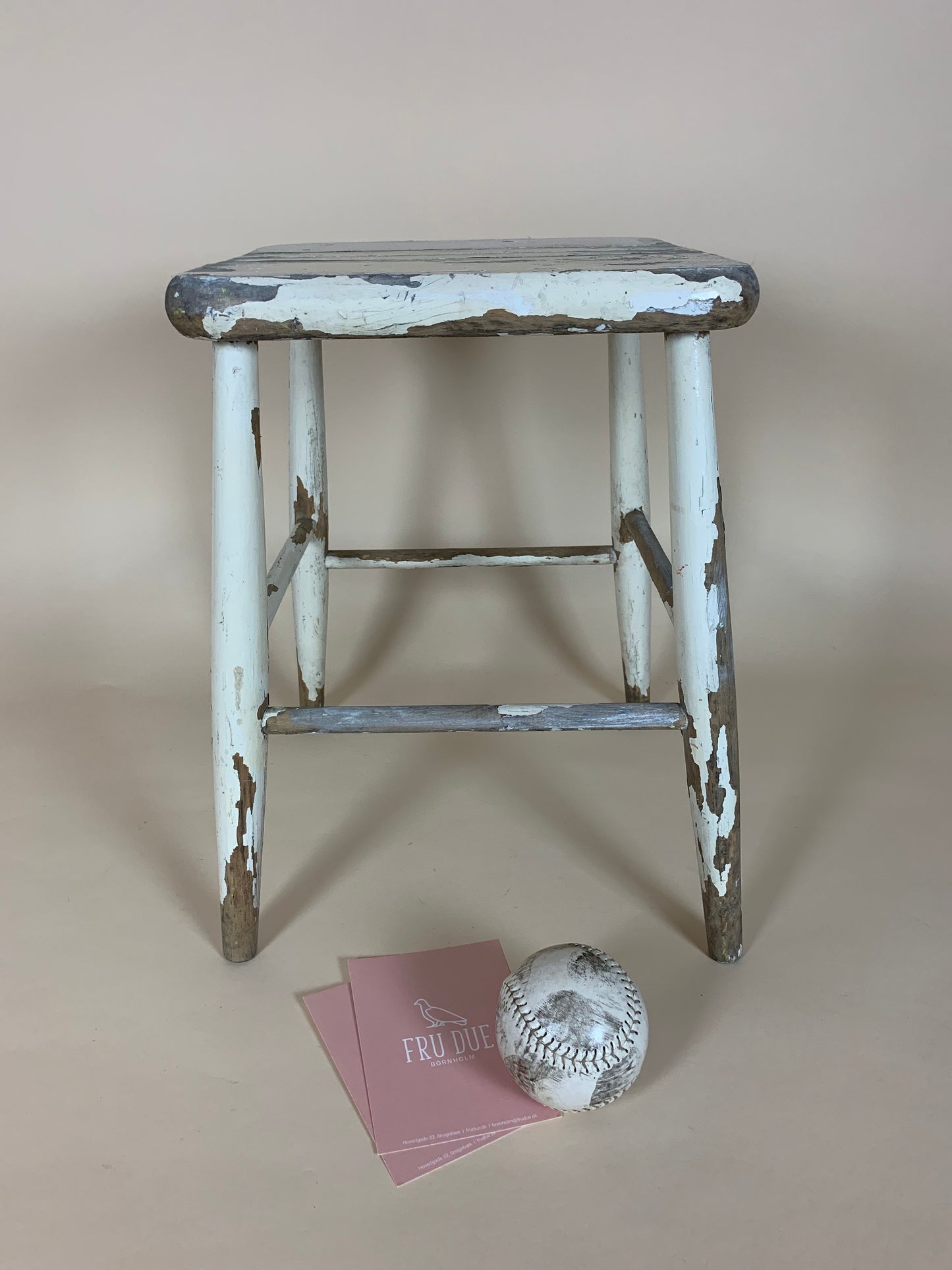Pallen med mycket patina