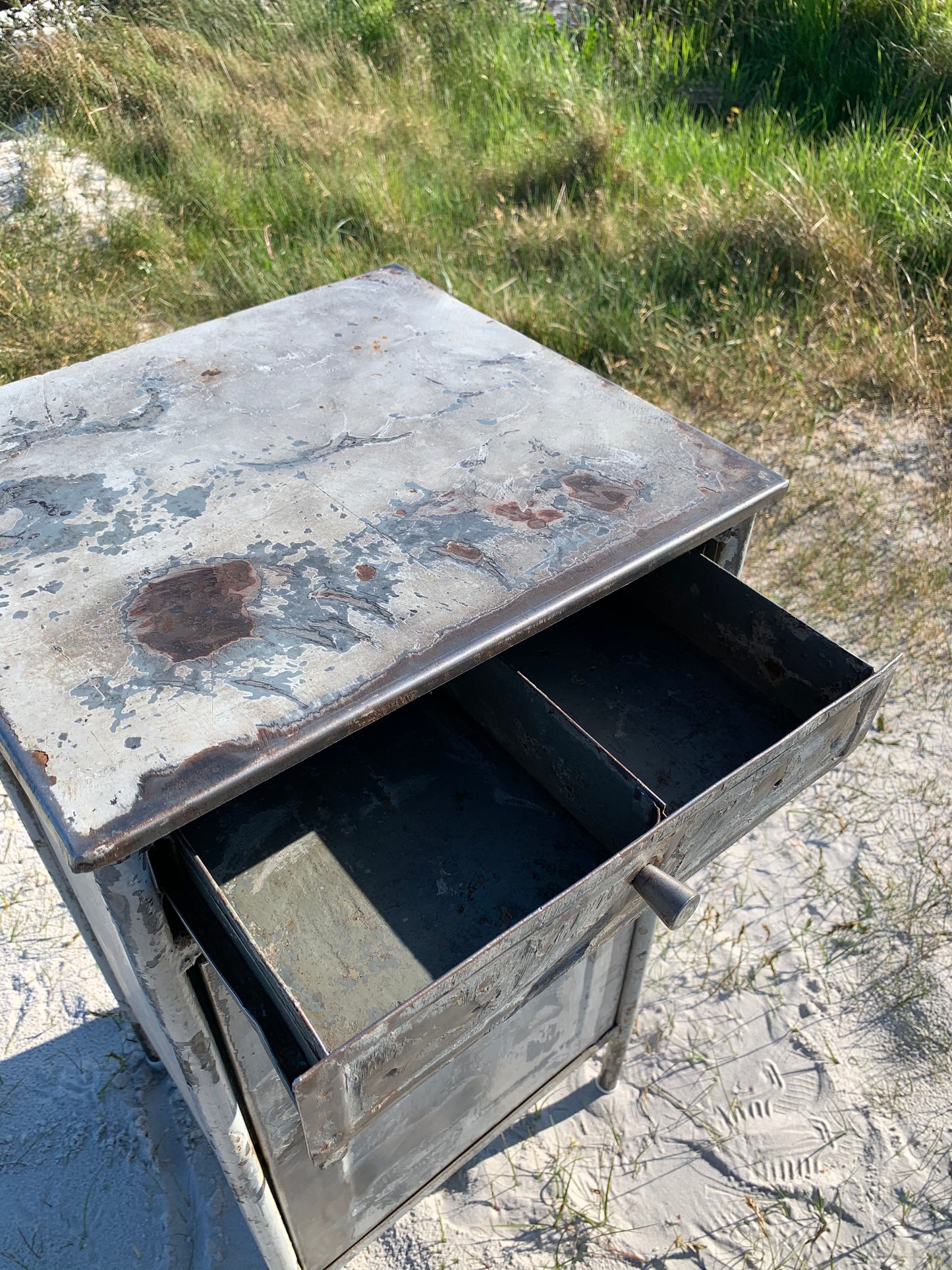 Industriklinikskåp/bord med låda