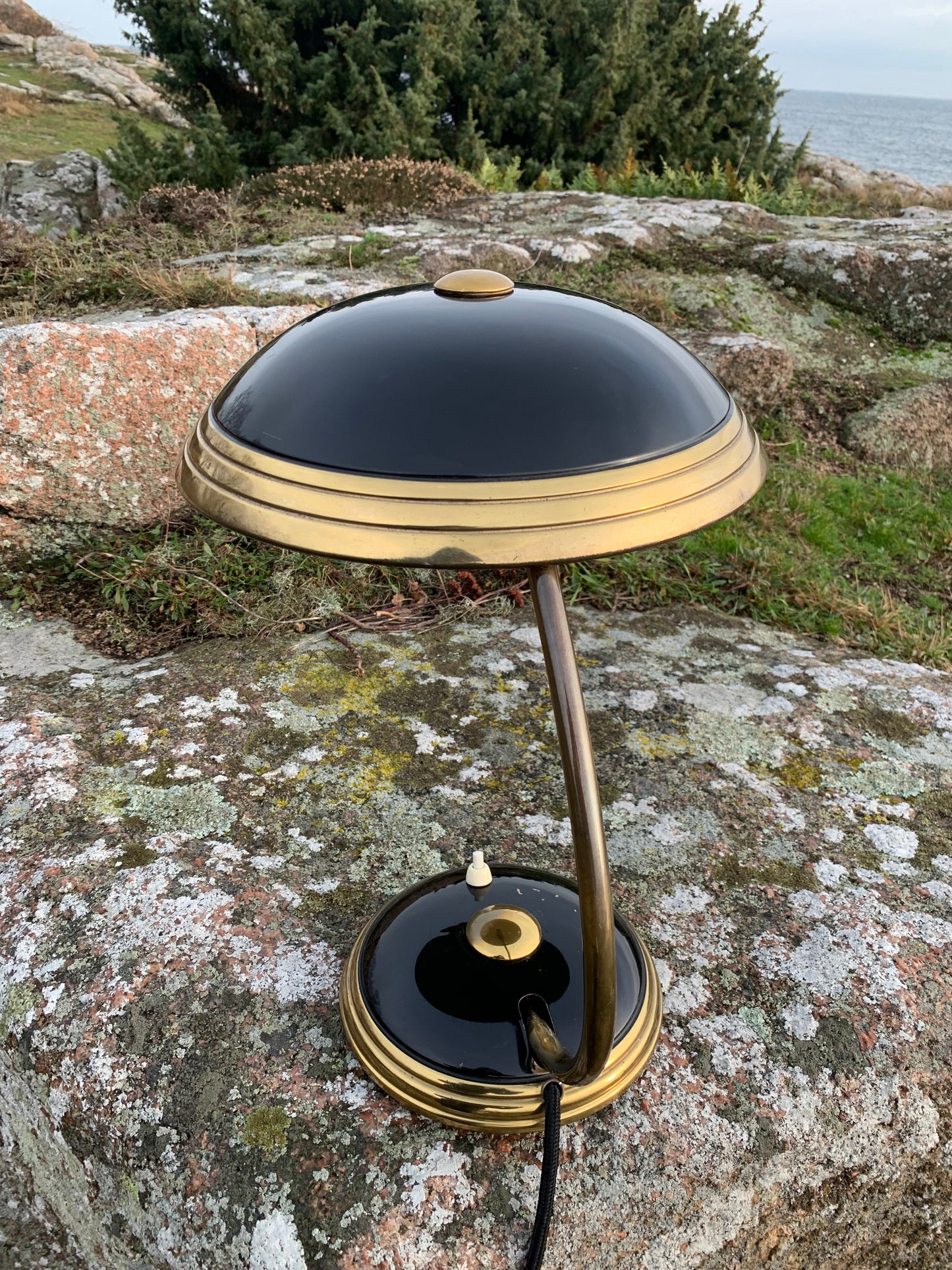 Helo - Svart och mässing