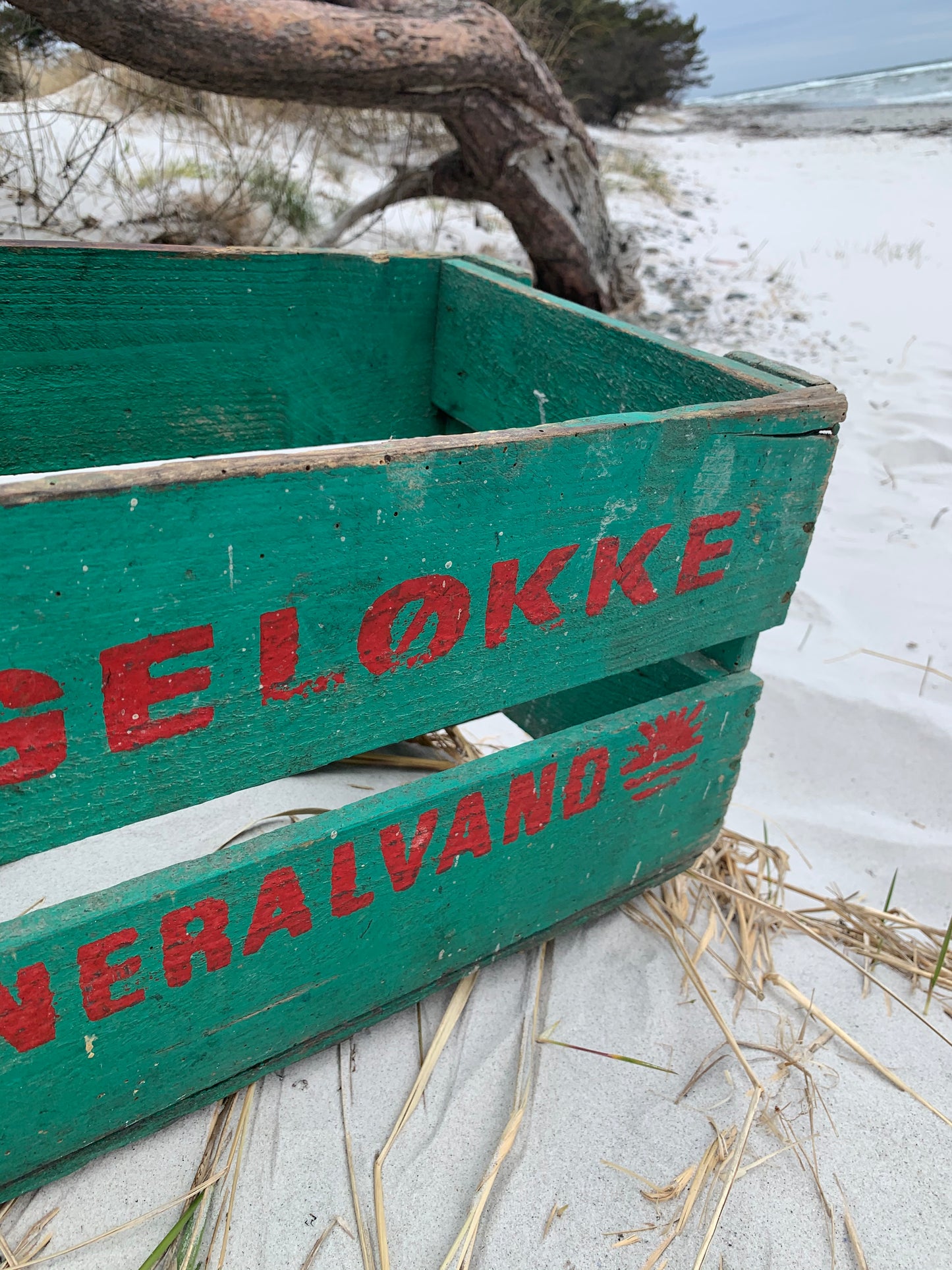 Dag lycka mineralvatten låda