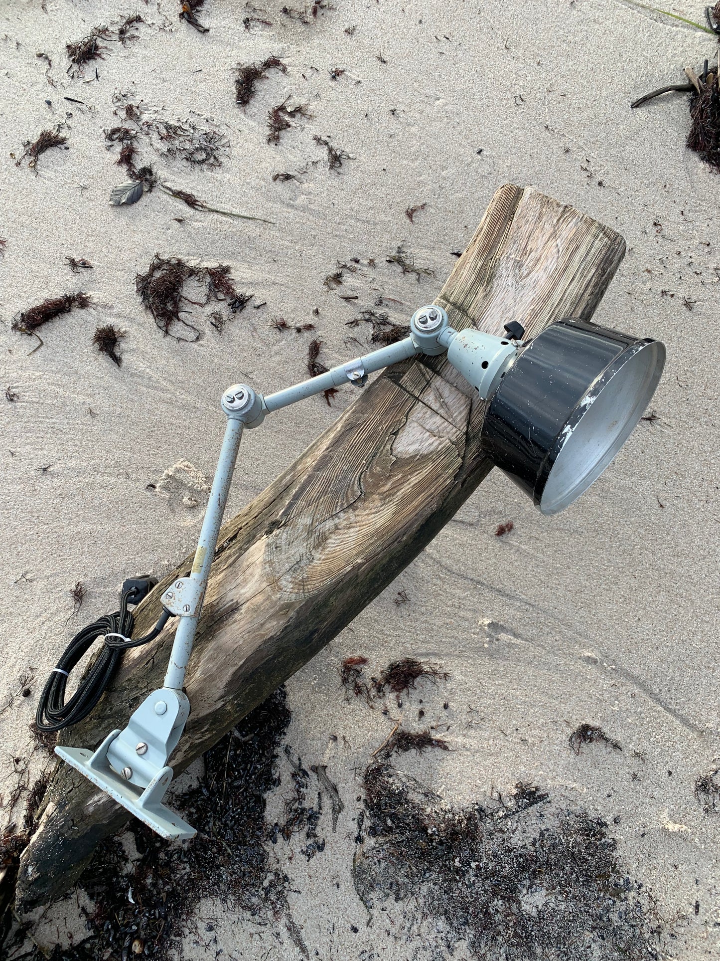 Midgard lampa av Curt Fischer