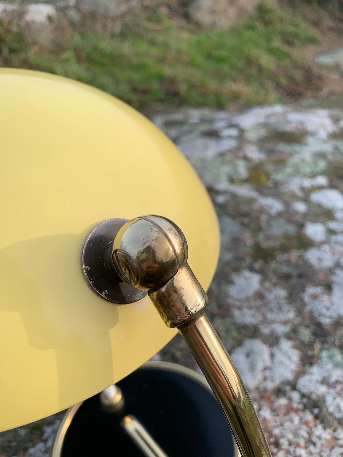 Helo vintage lampa - Gul