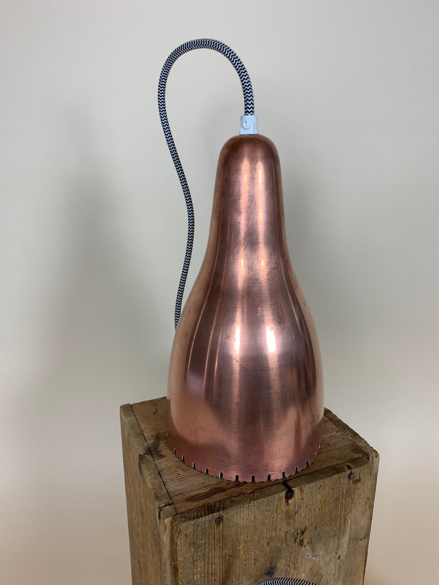 Kopparhänge från Bent Karlby - Priset är pr PCS.