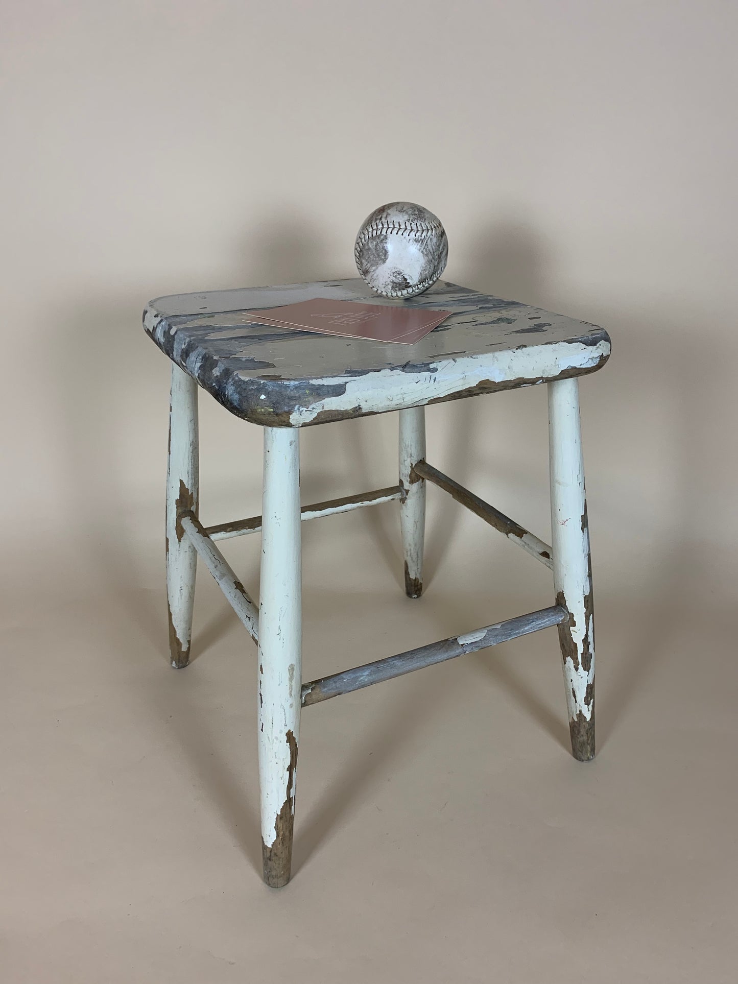 Pallen med mycket patina