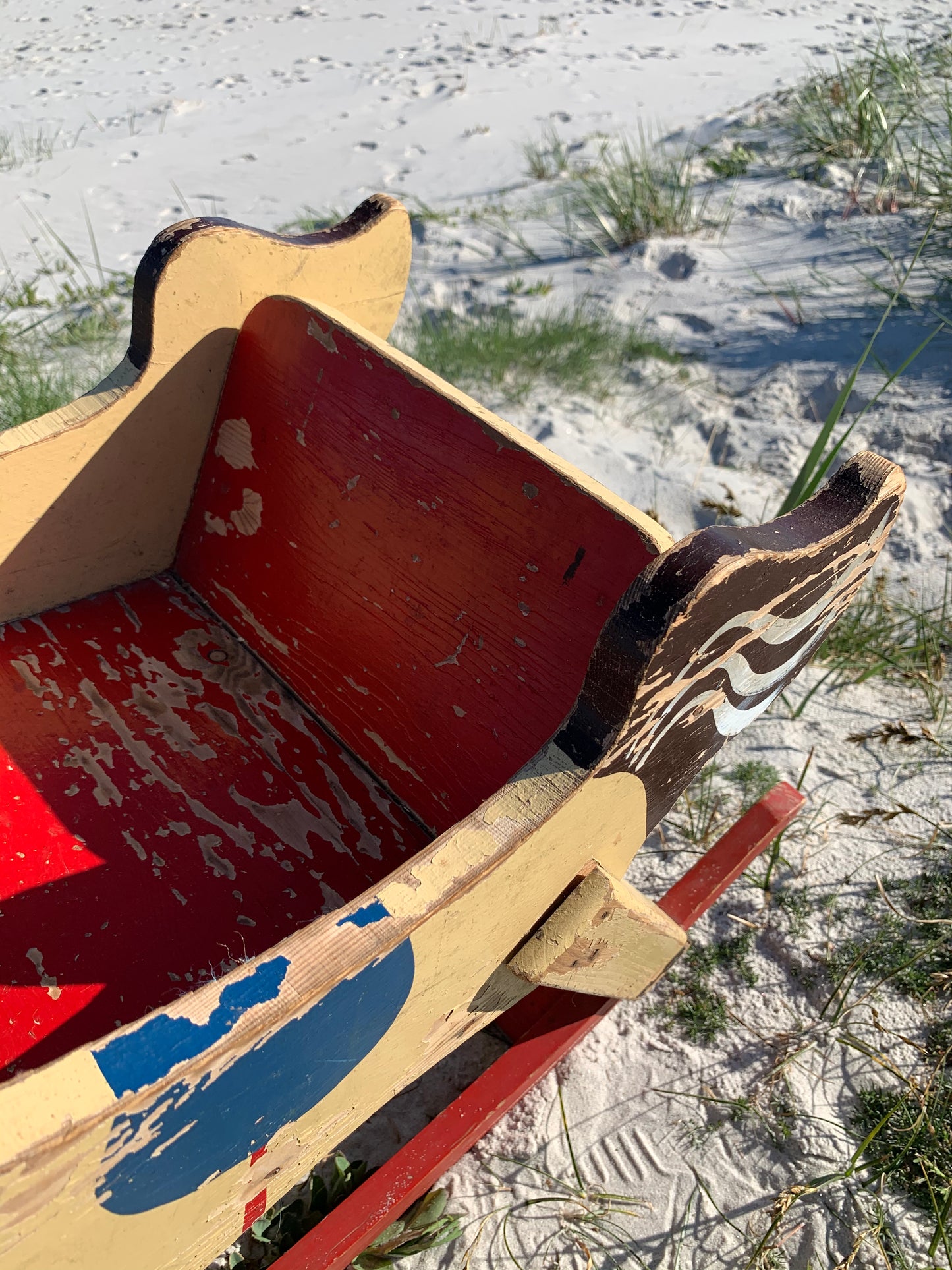 Gammal gunghäst med mycket vacker patina