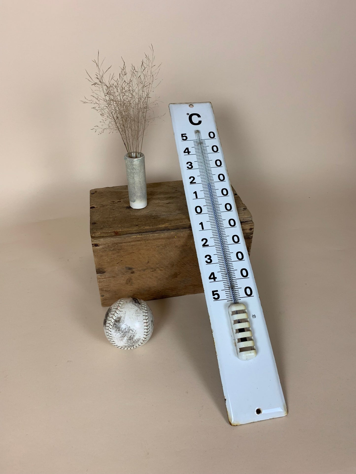 Fin gammal emaljtermometer