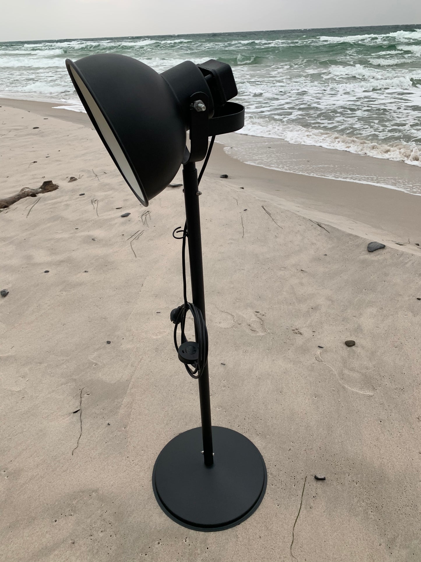 Industriell golvlampa