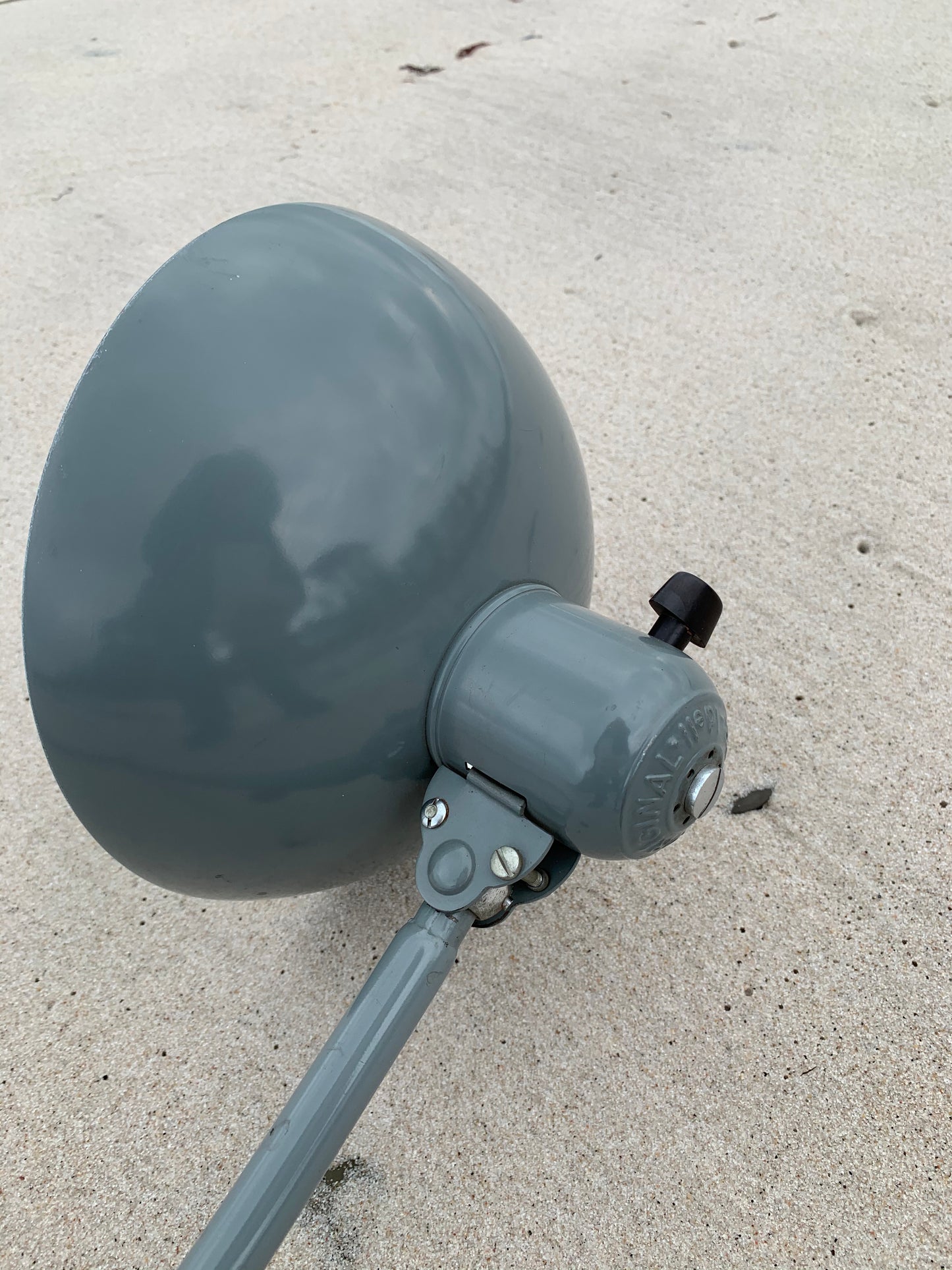 Kaiser Idell 6727 - Arkitektlampa med bordsbeslag