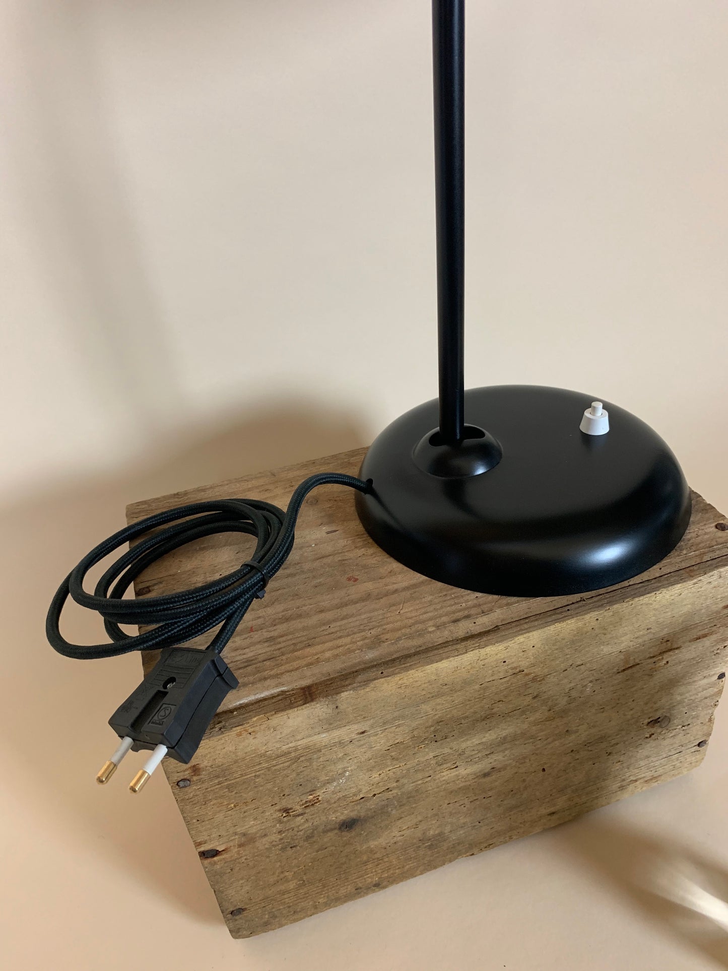 Kaiser Idell 6556 - Svart