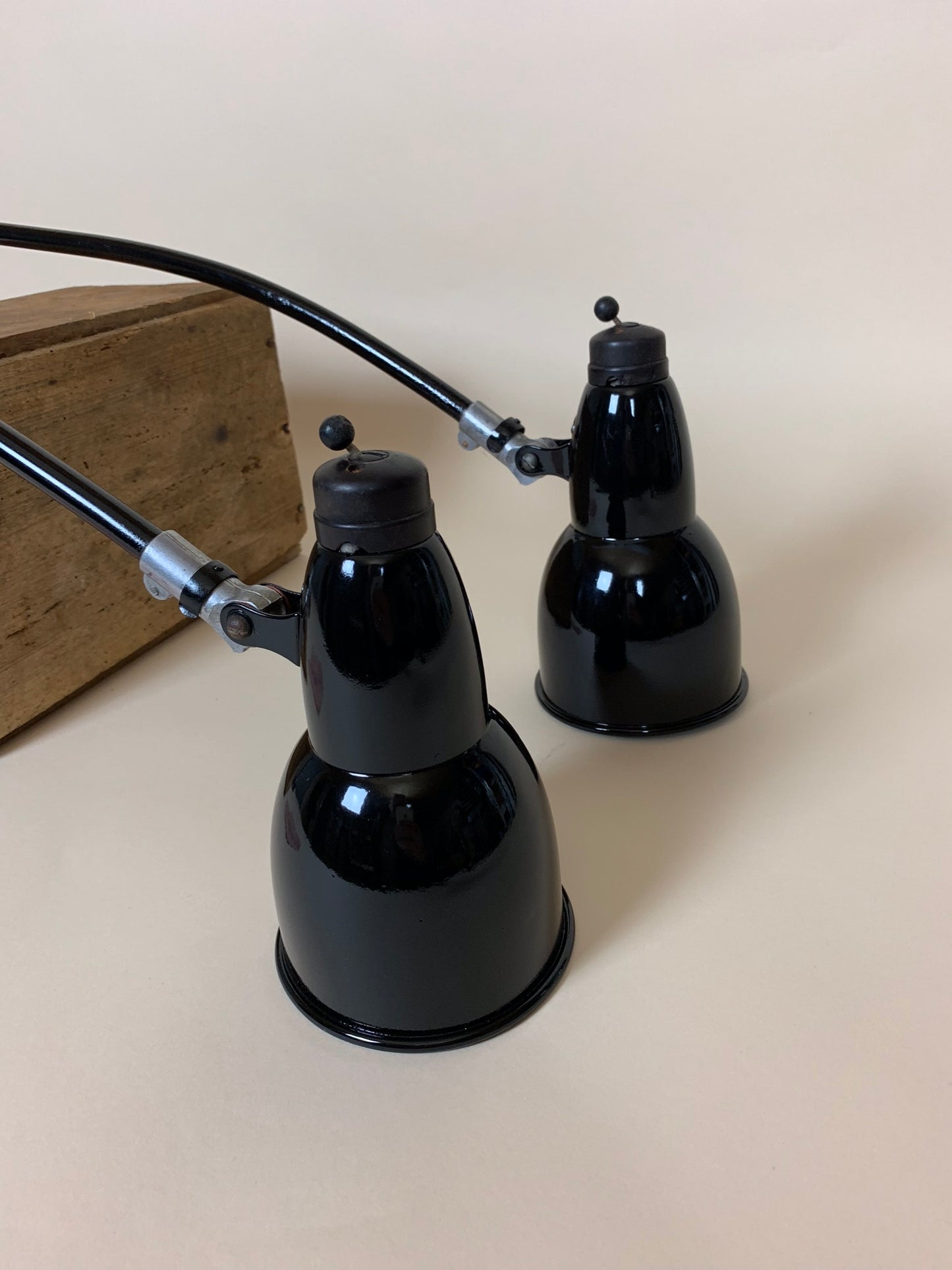 Svart lampa - säljs styckvis (priset är per styck)