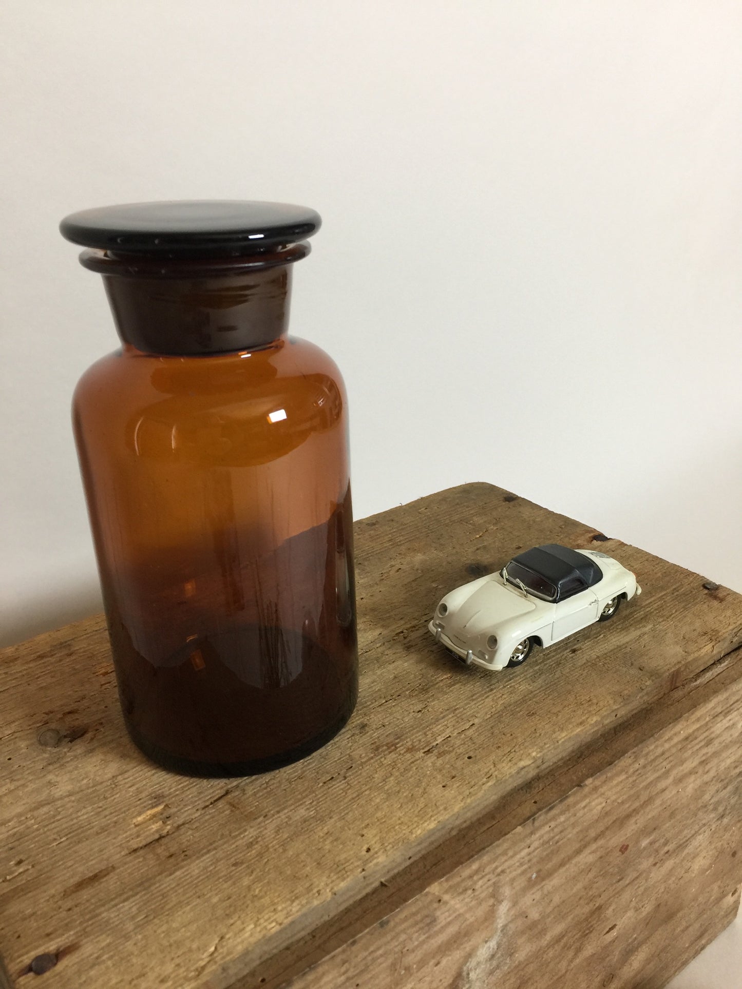 Apotekglas med lock