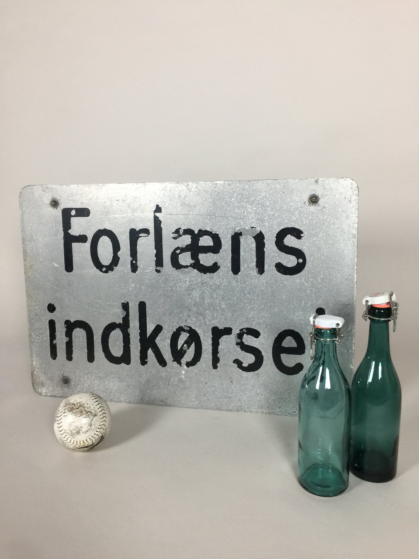 Roligt och grovt tecken