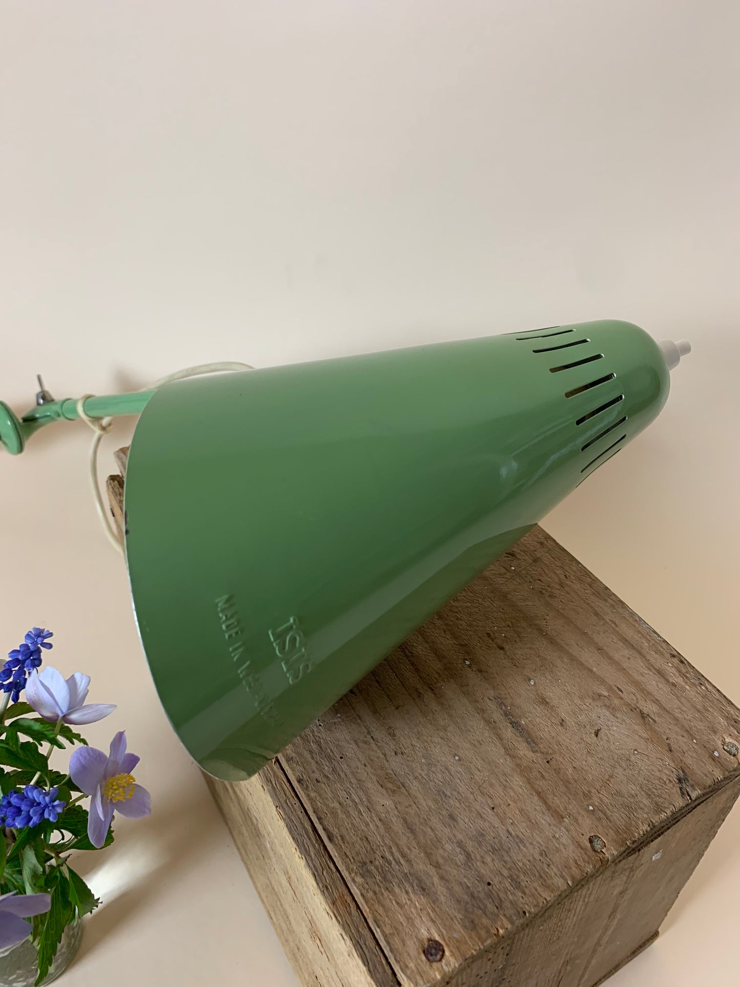 Christian Dell designade teleskopisk vägglampa arkitektlampa ISIS