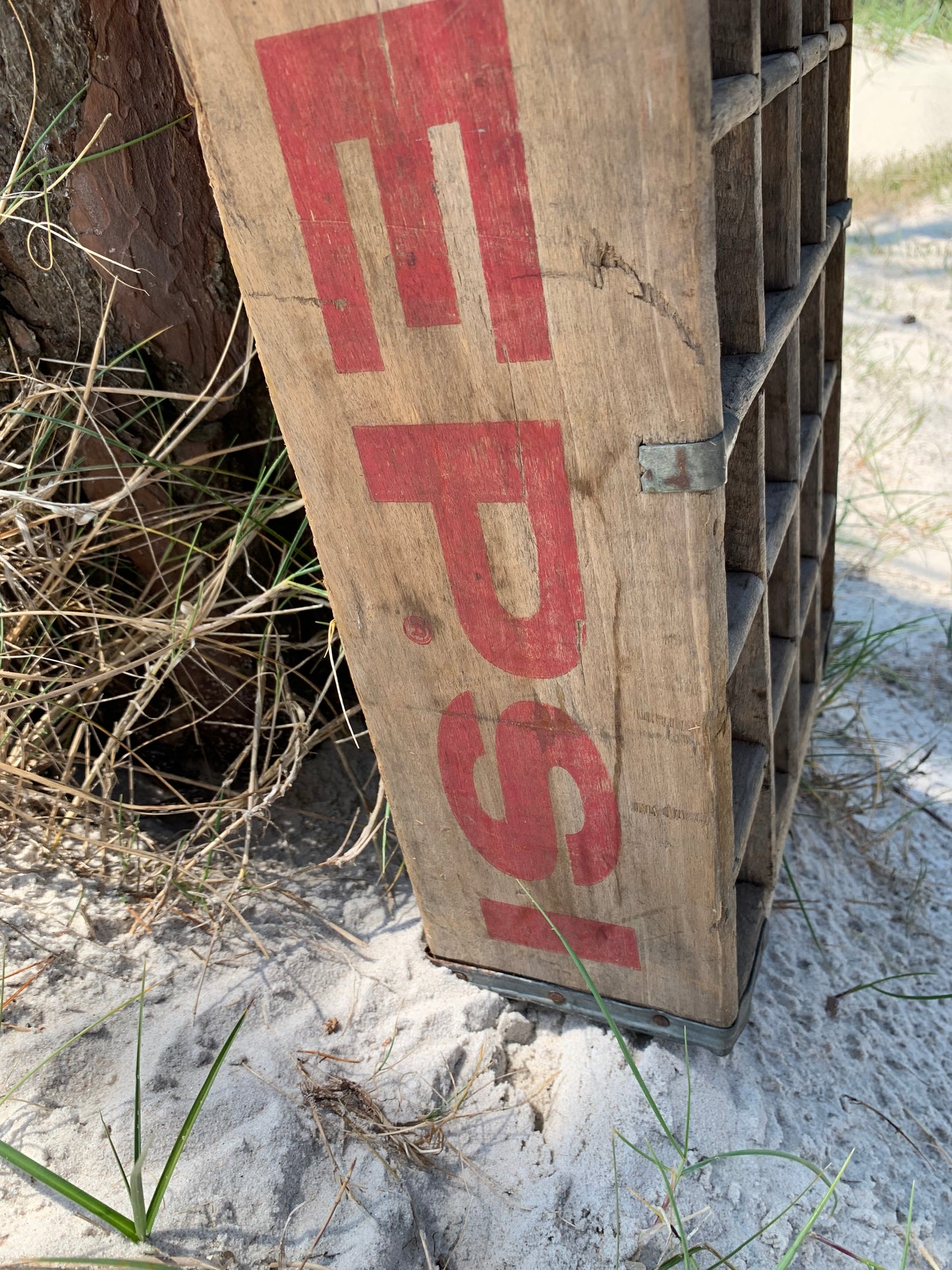 Pepsi trälåda med fack