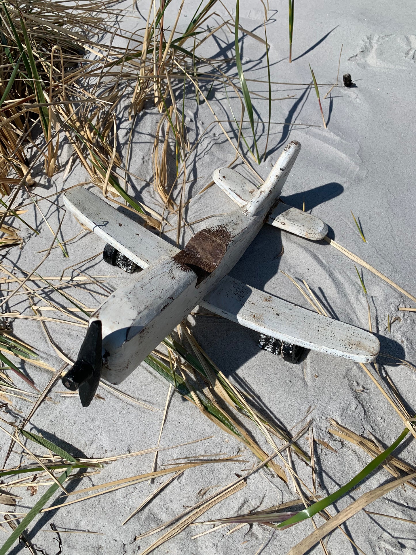 Dekorativt träflygplan
