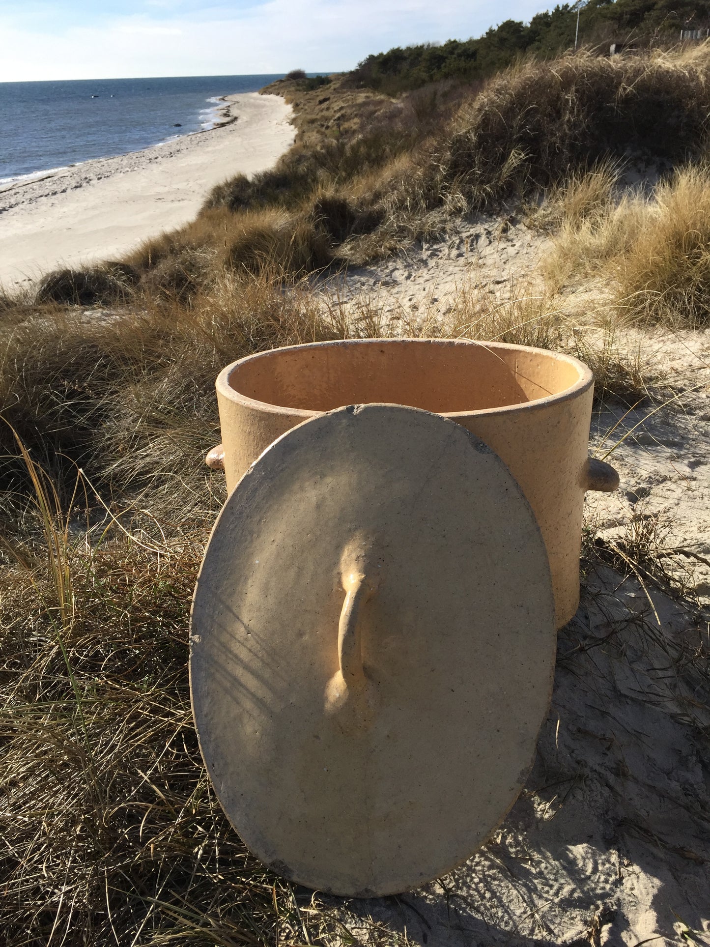 Mycket stor och mycket läcker fransk burk med lock