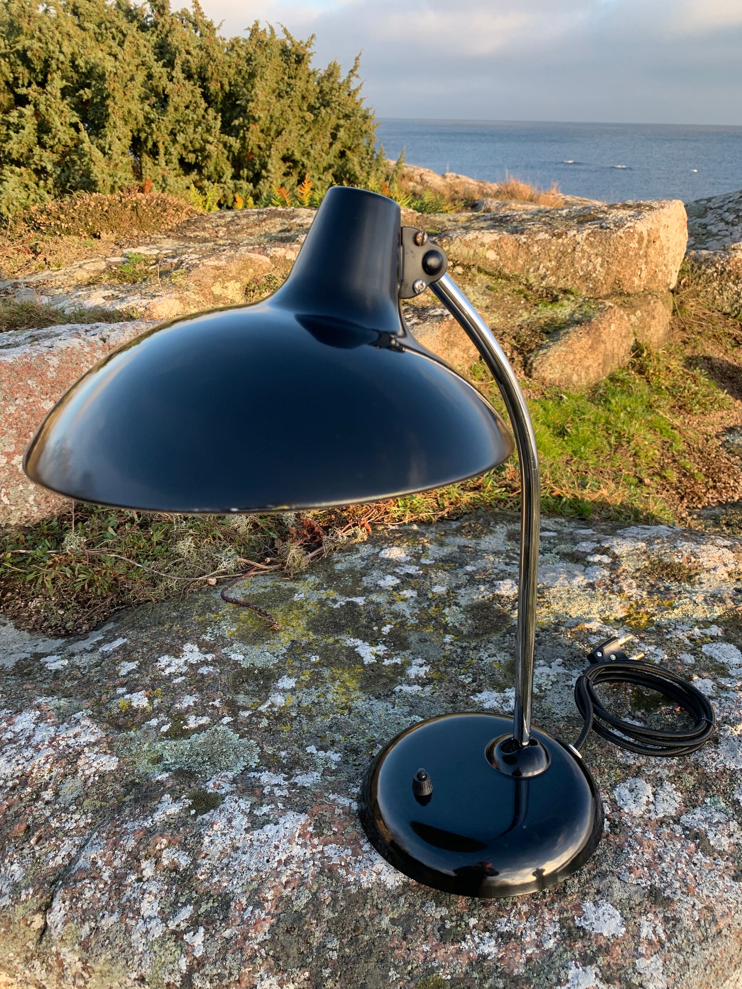 Kaiser Idell 6786 - Svart