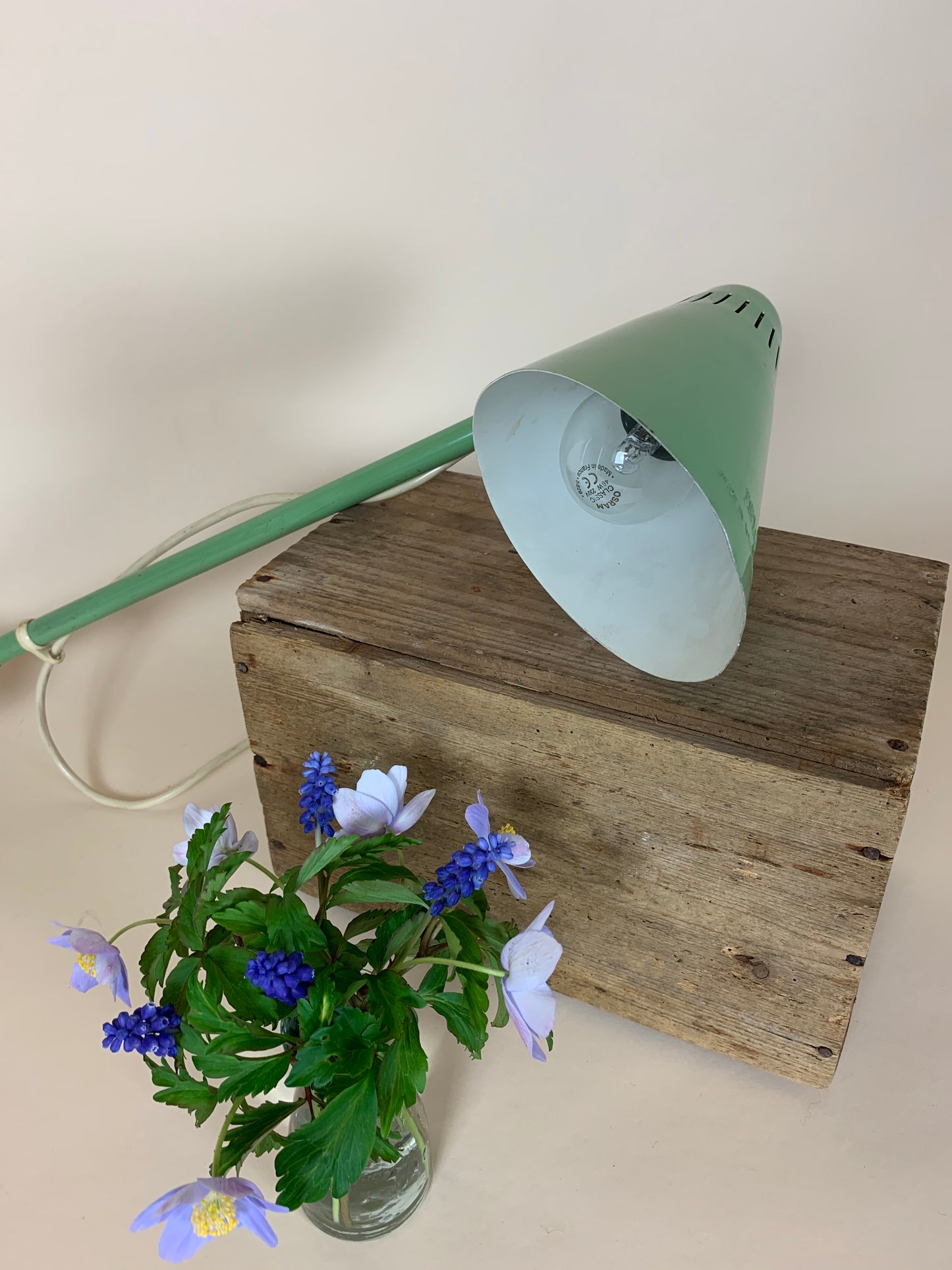 Christian Dell designade teleskopisk vägglampa arkitektlampa ISIS