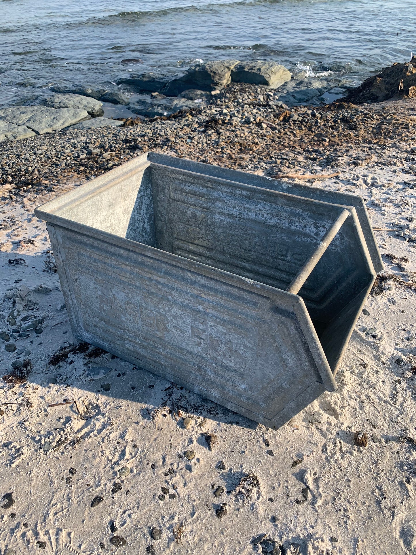 Stor Shhäfer metalllåda
