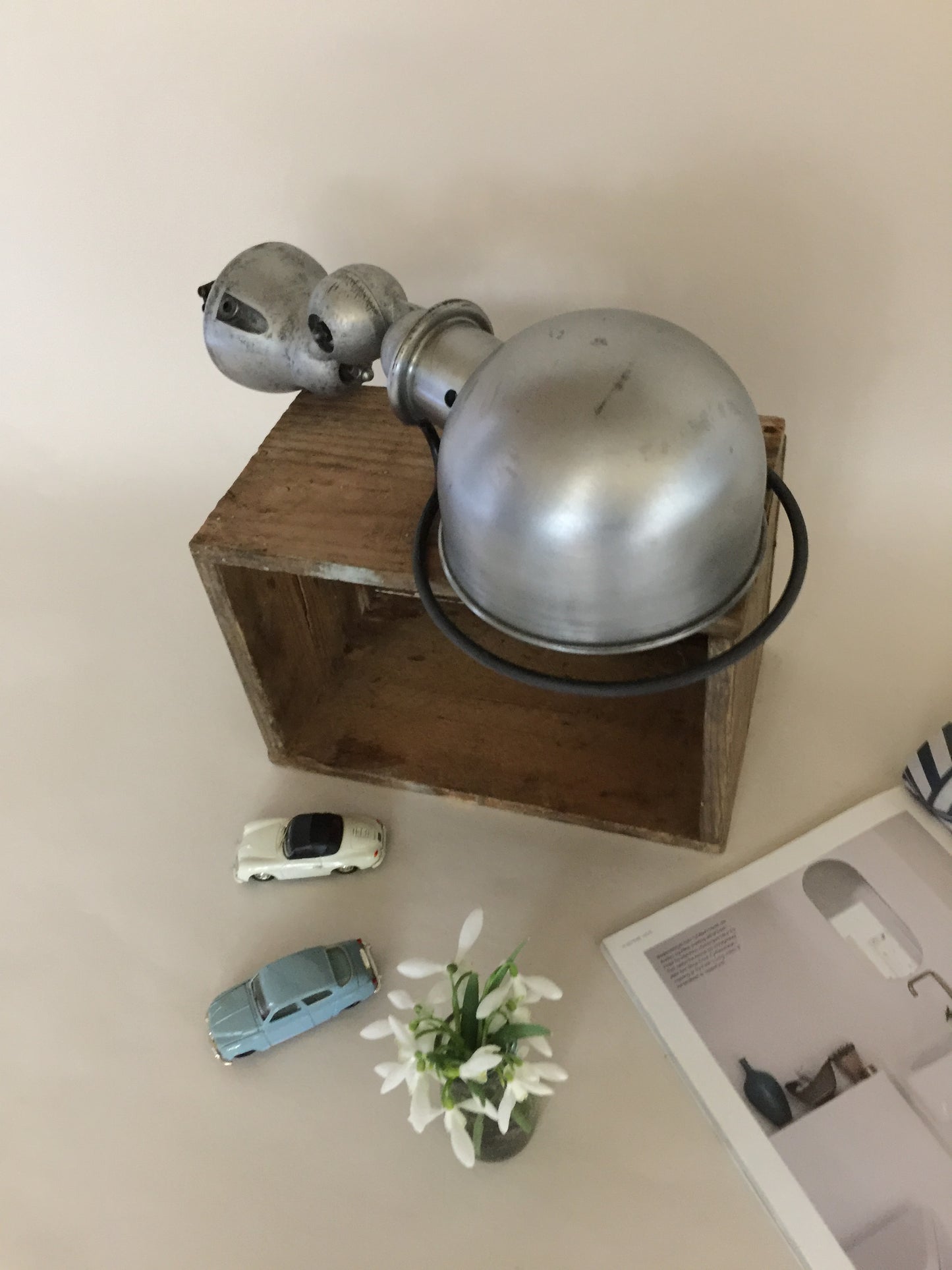 Jieldé-lampa med på/av-knapp