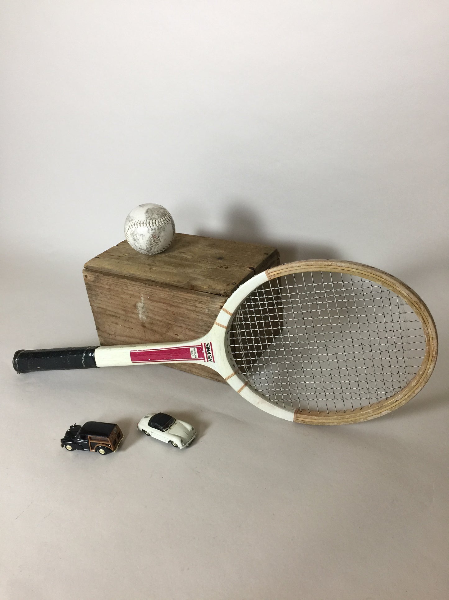 Fin gammal tennisracket