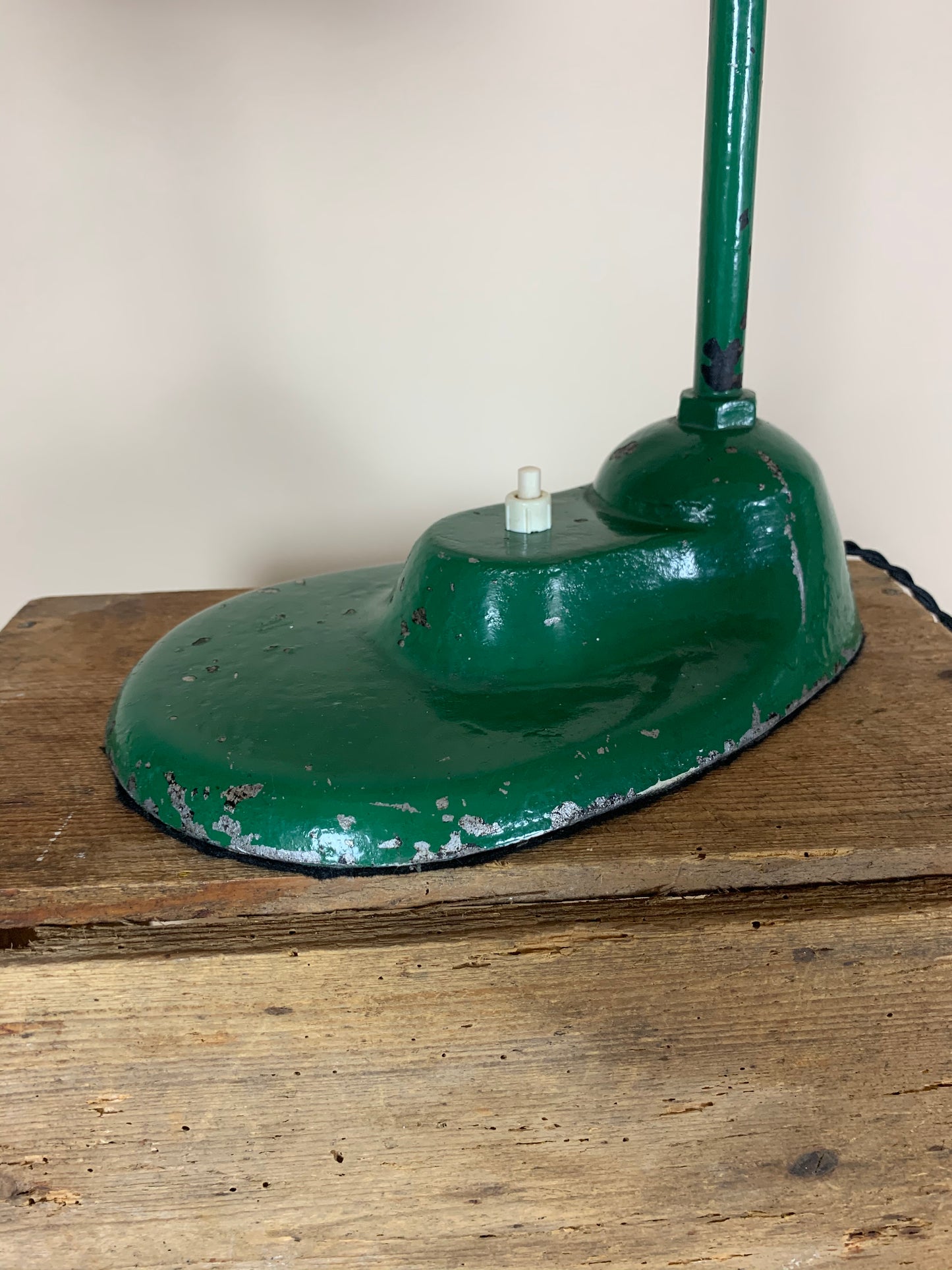 Raw Kandem lampa designad av Marianne Brandt
