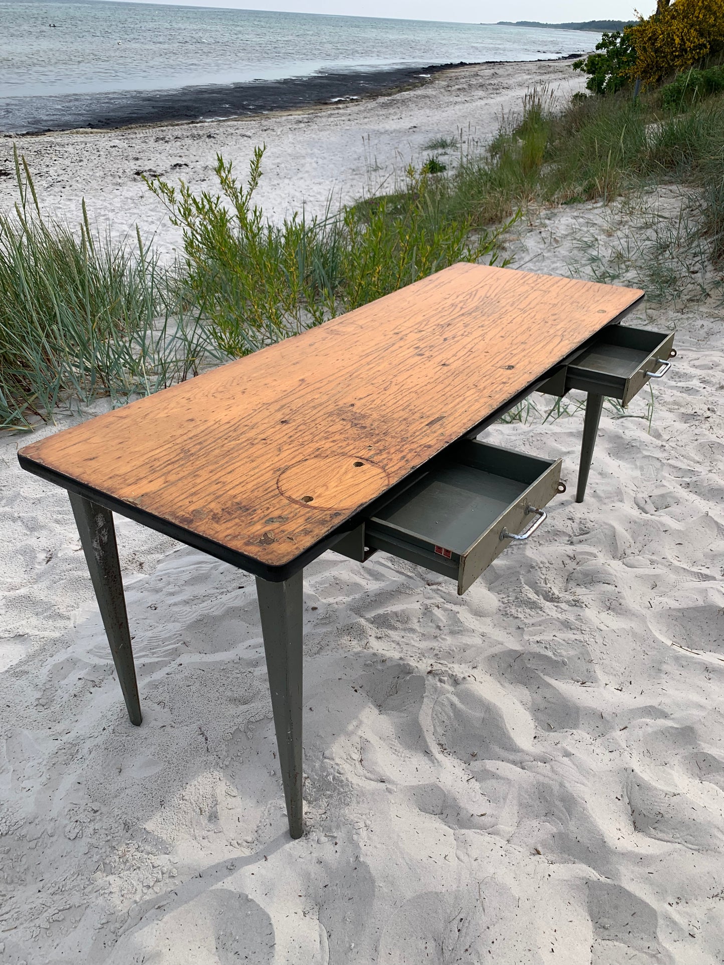 Industriellt bord