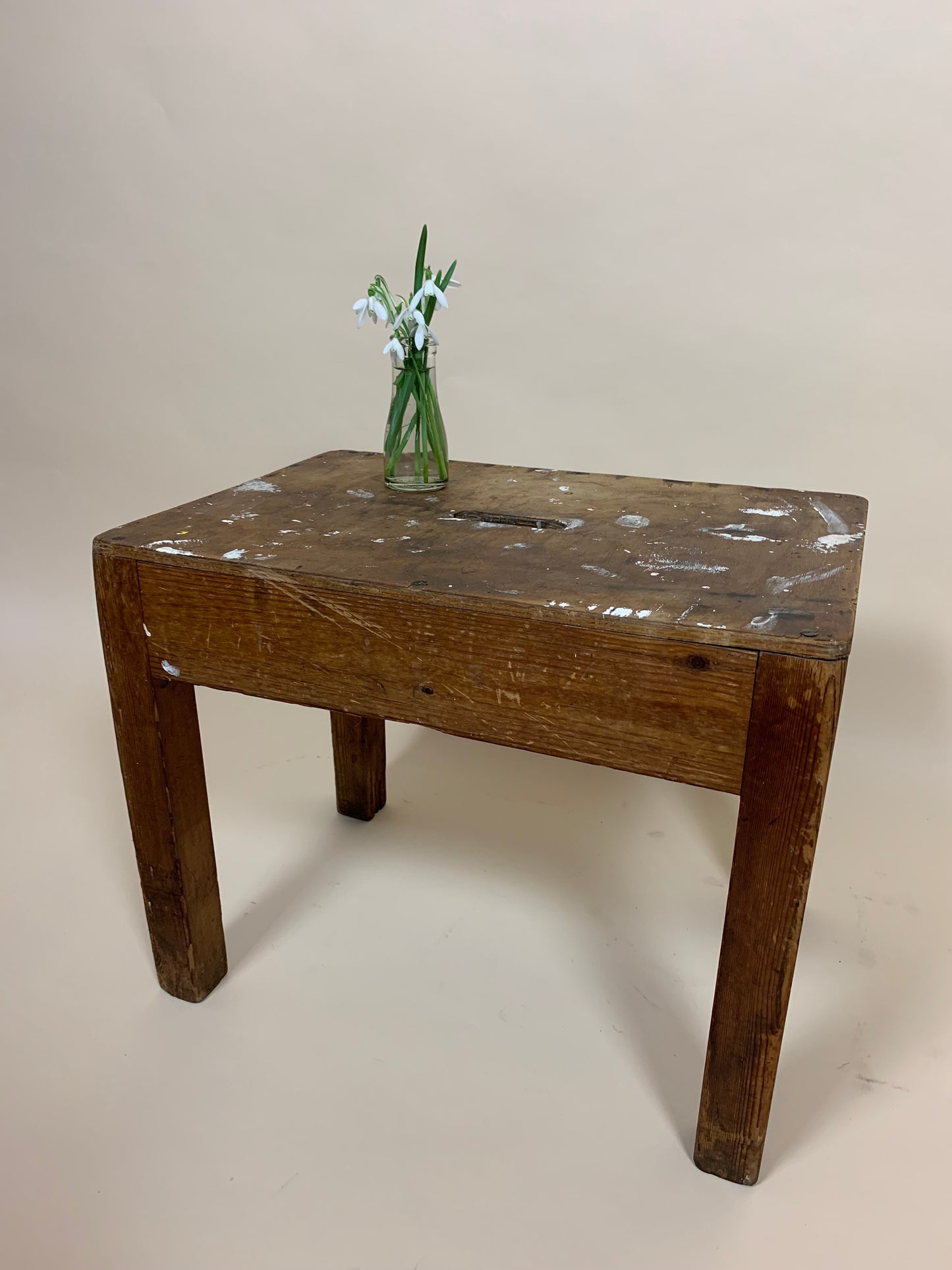Träpallen med mycket patina
