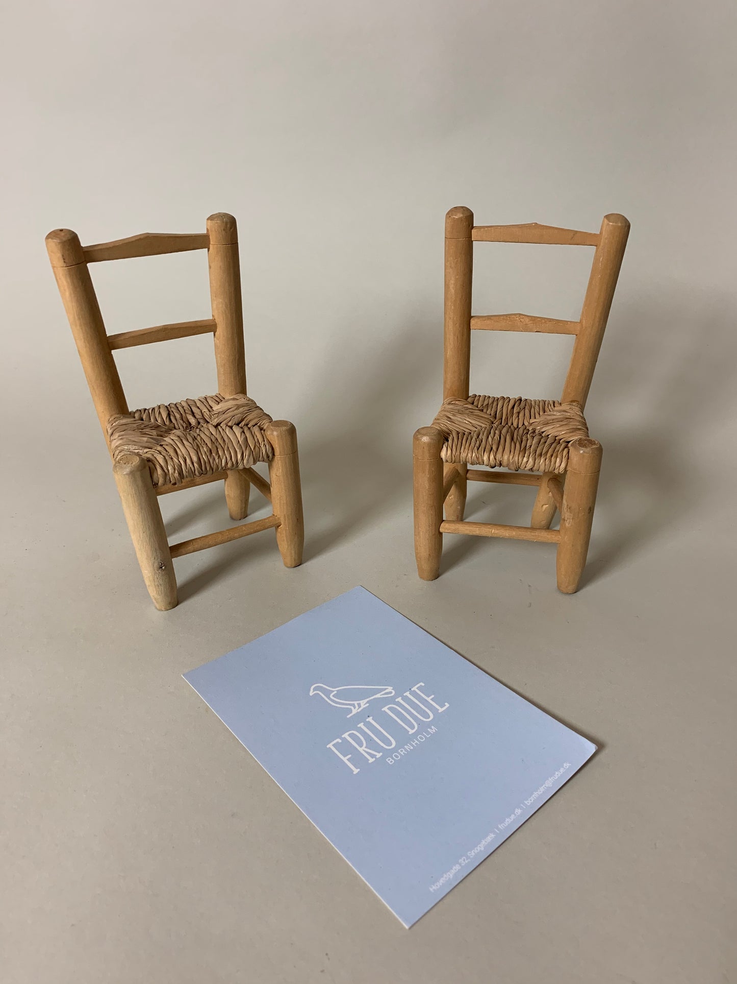Miniatyrstol - Priset är pr PCS.