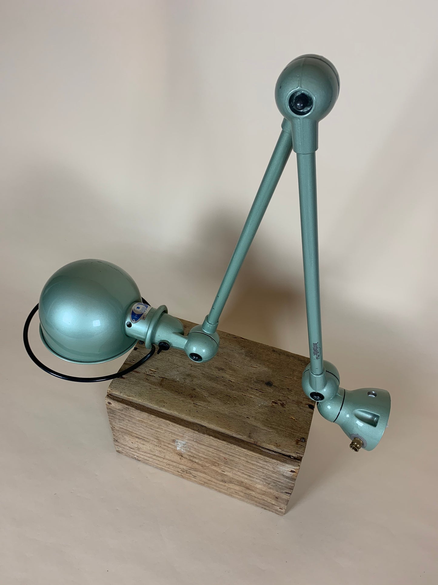 Jieldé vägglampa med två armar - Grön