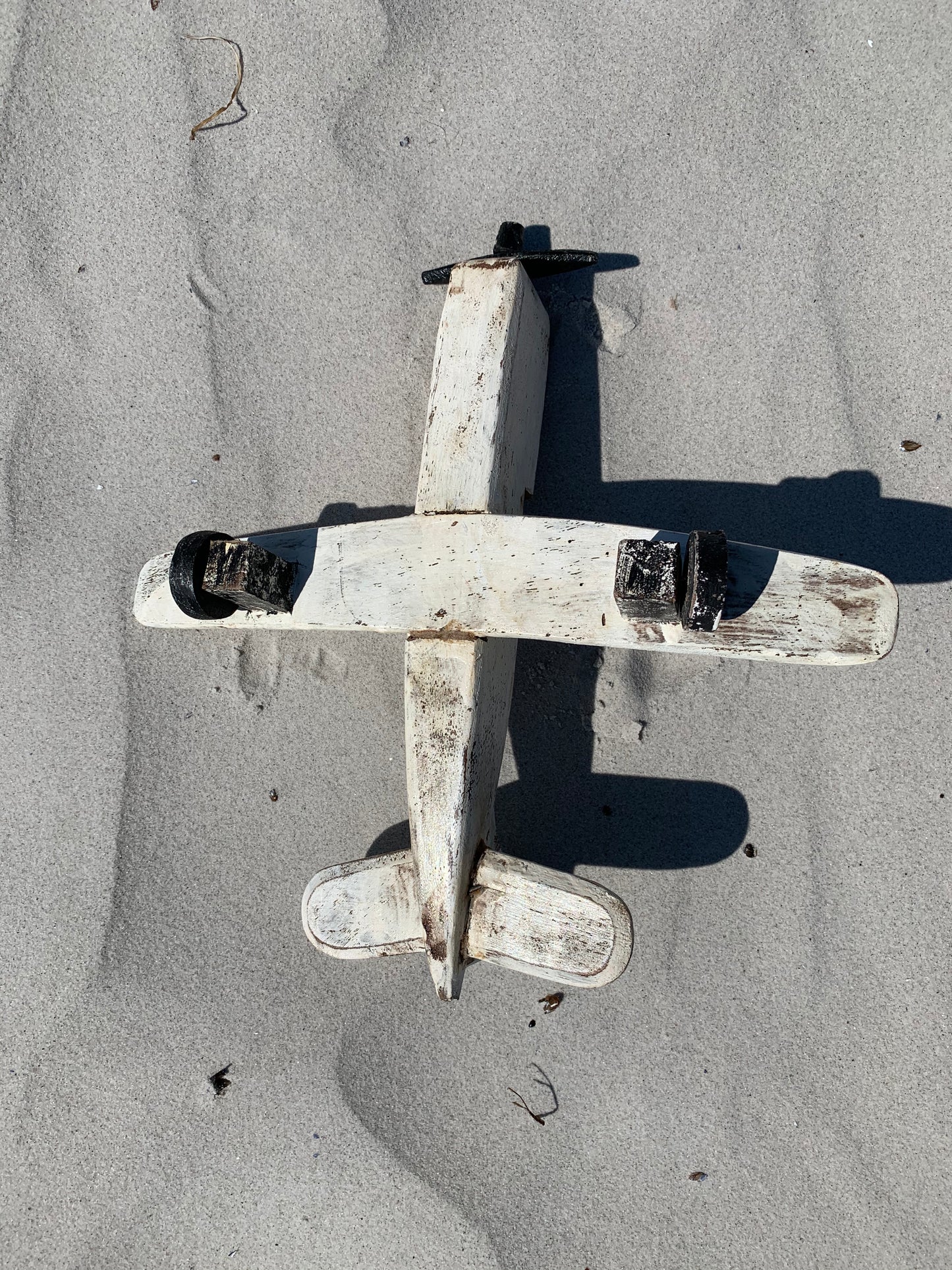 Dekorativt träflygplan