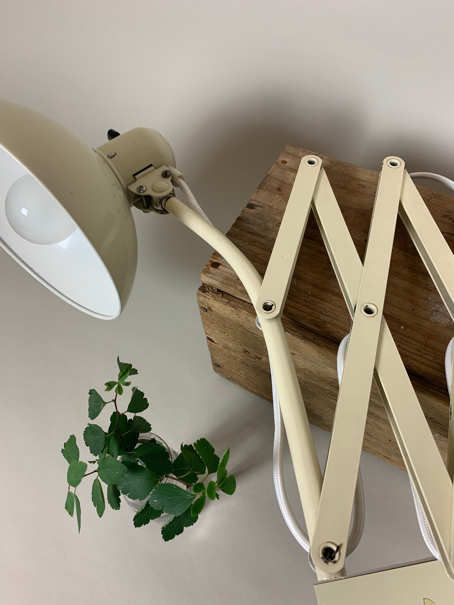 Kaiser Idell 6614 saxlampa - Den stora versionen