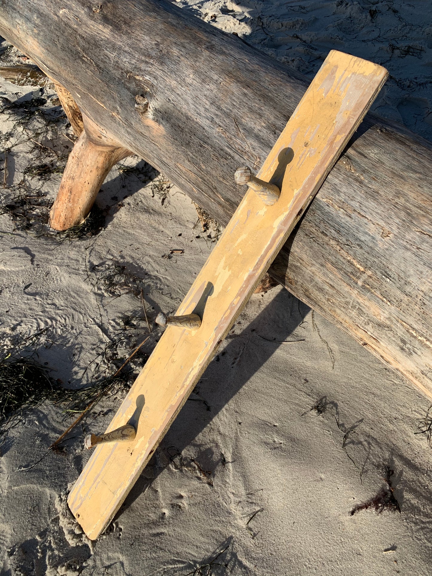 Vacker gammal klädhängare