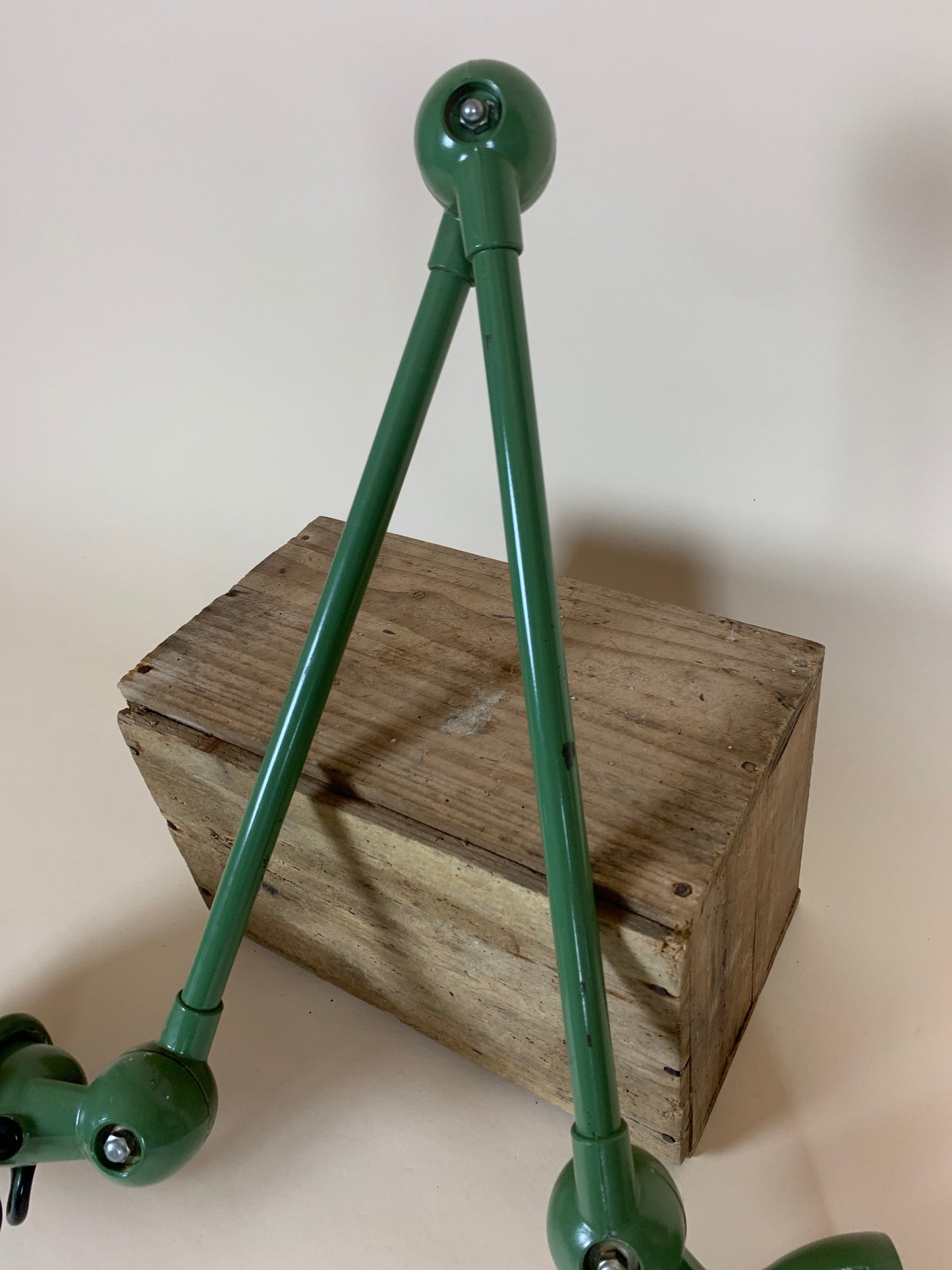 Jieldé vägglampa med 2 armar - Grön