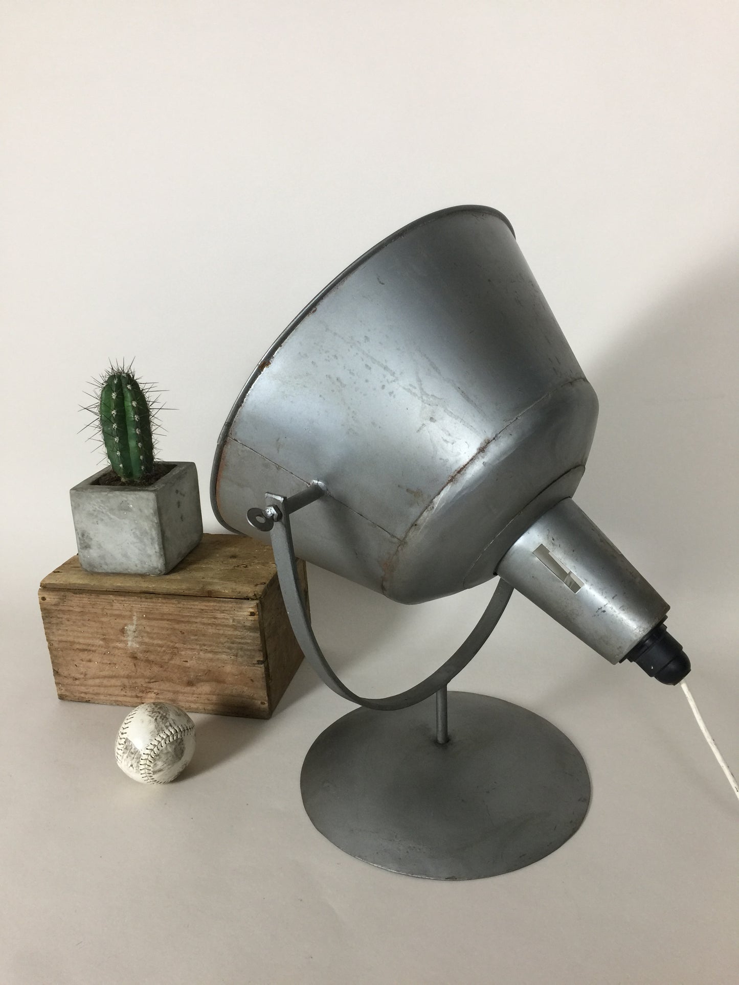 Rå och industriell New Yorker lampa