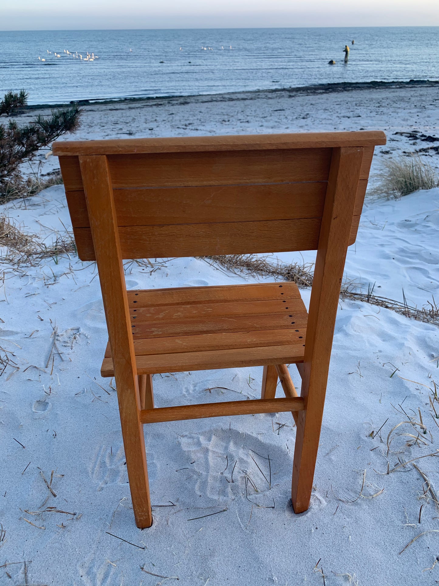Barnstol i trä