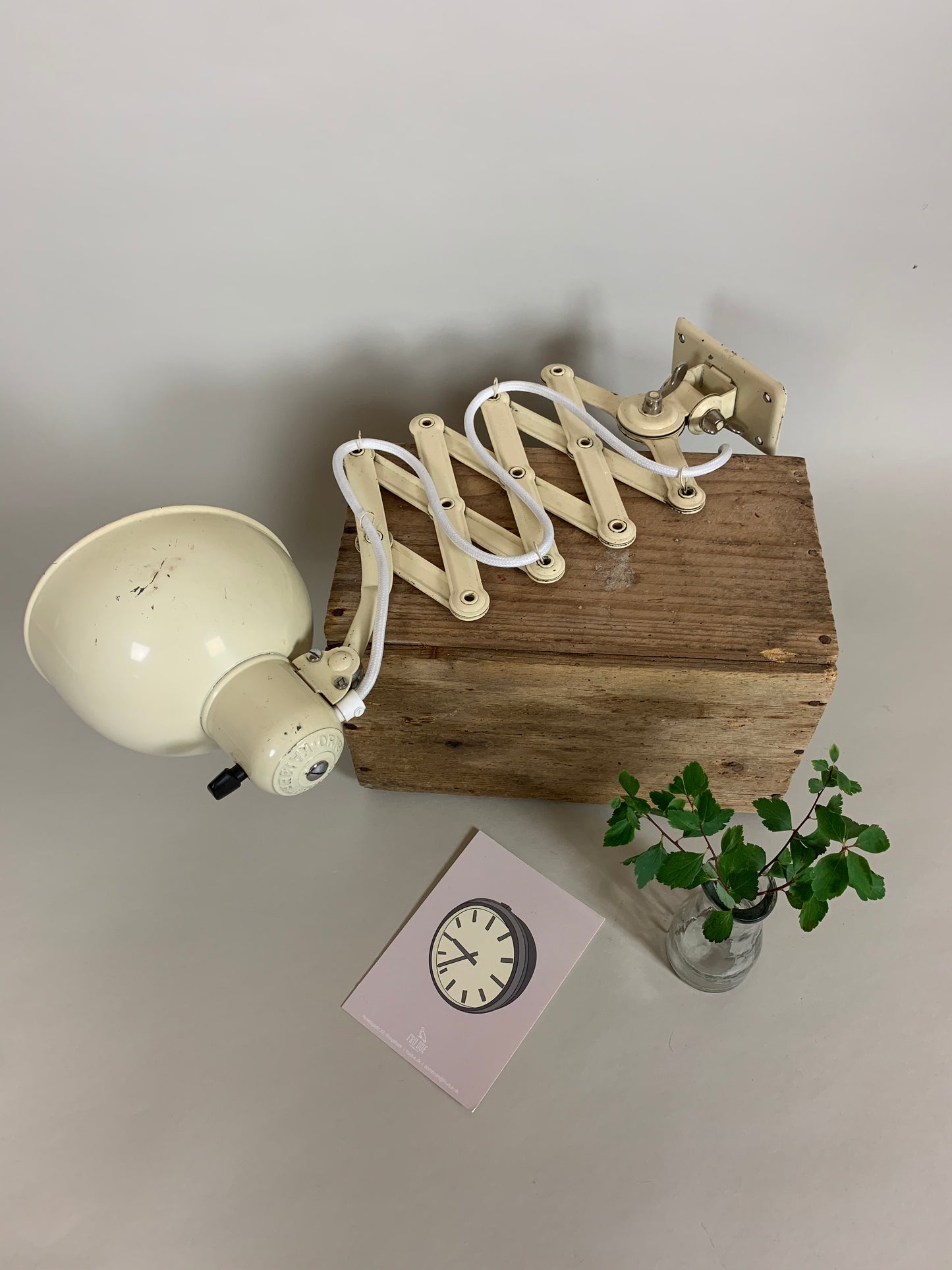 Kaiser Idell 6718 saxlampa