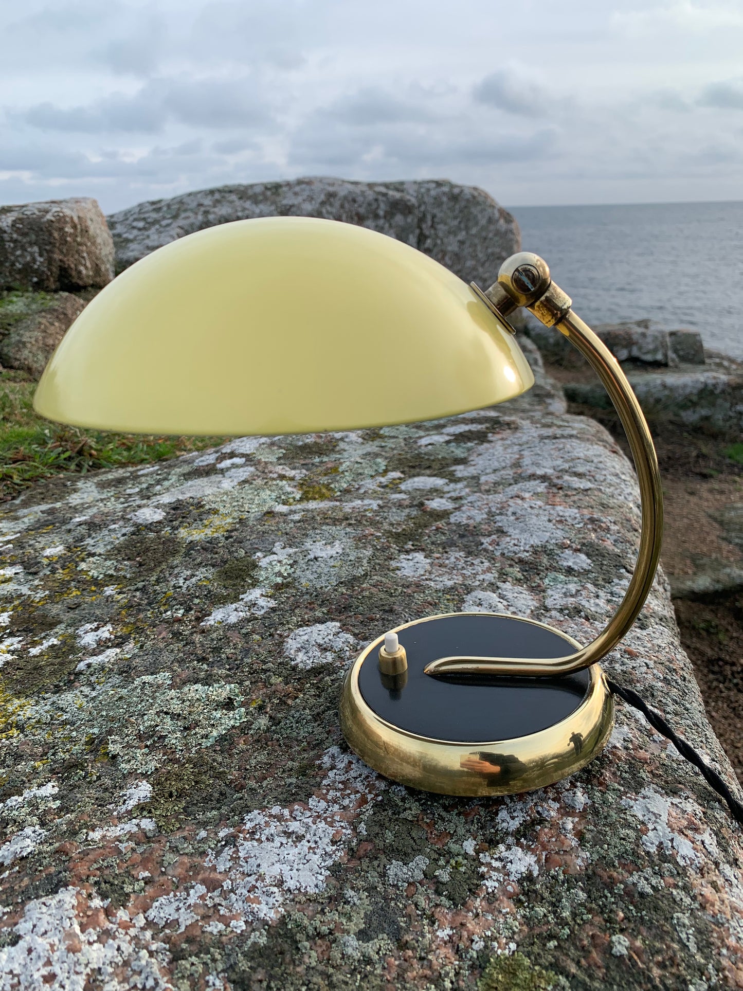 Helo vintage lampa - Gul