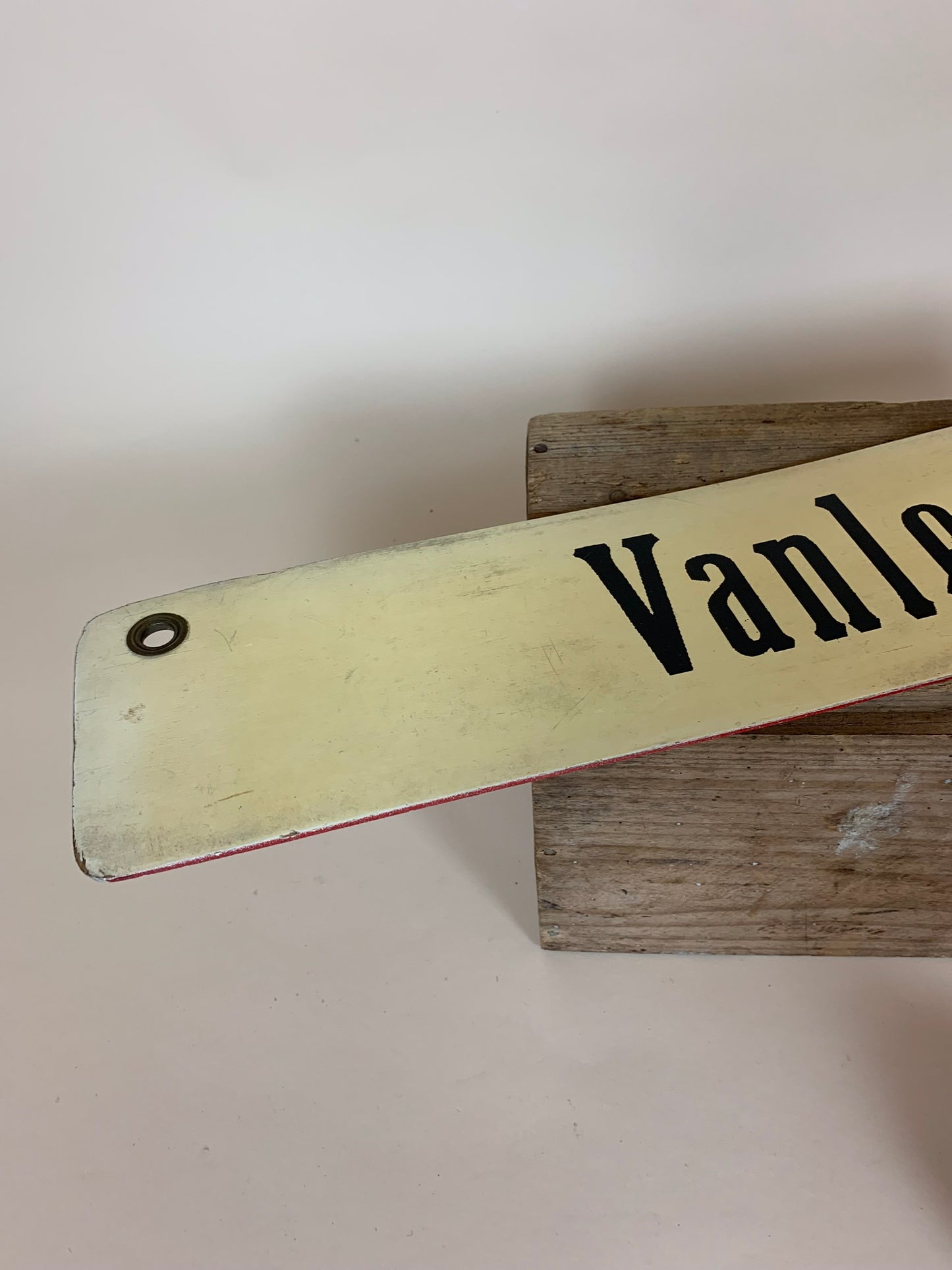 Gammal spårvagnsskylt