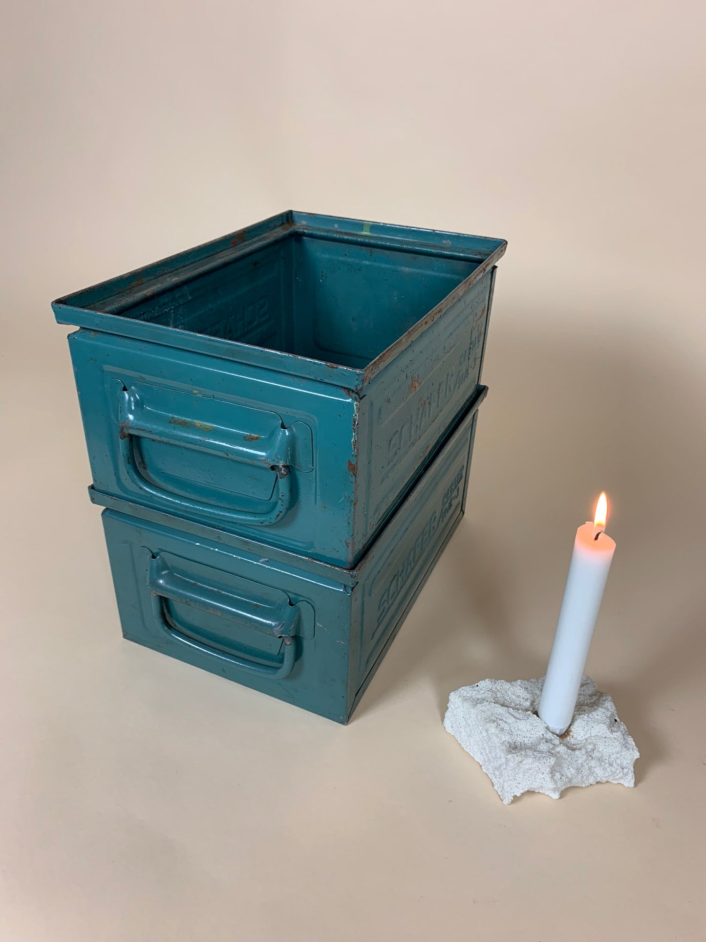 Grön metalllåda (Säljs styckvis - priset är per styck)