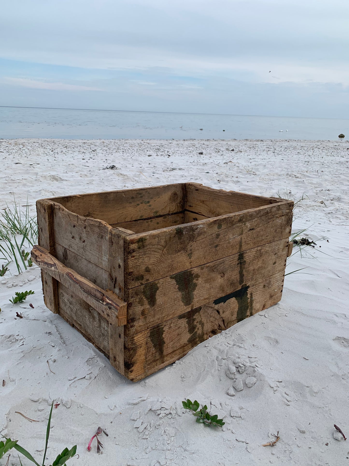 Stor trälåda med mycket patina