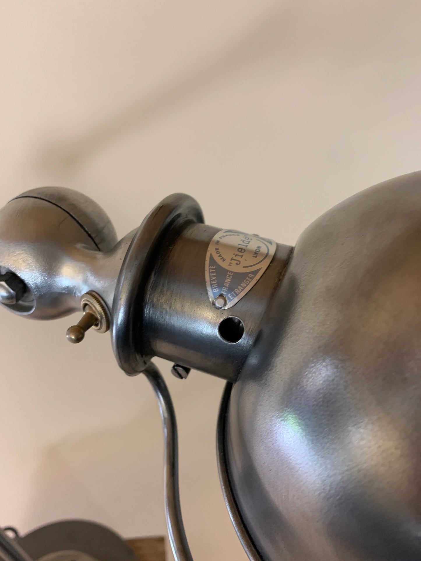 Jieldé bordslampa med två armben och strömbrytare