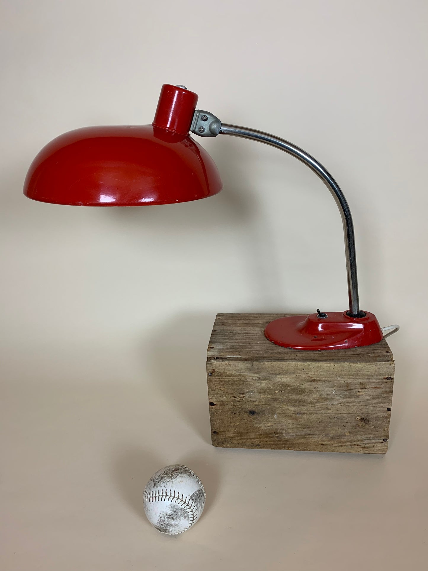 Marianne Brandt bordslampa - Röd