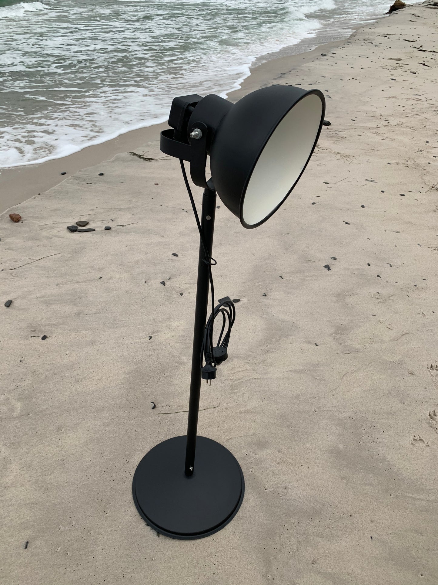 Industriell golvlampa